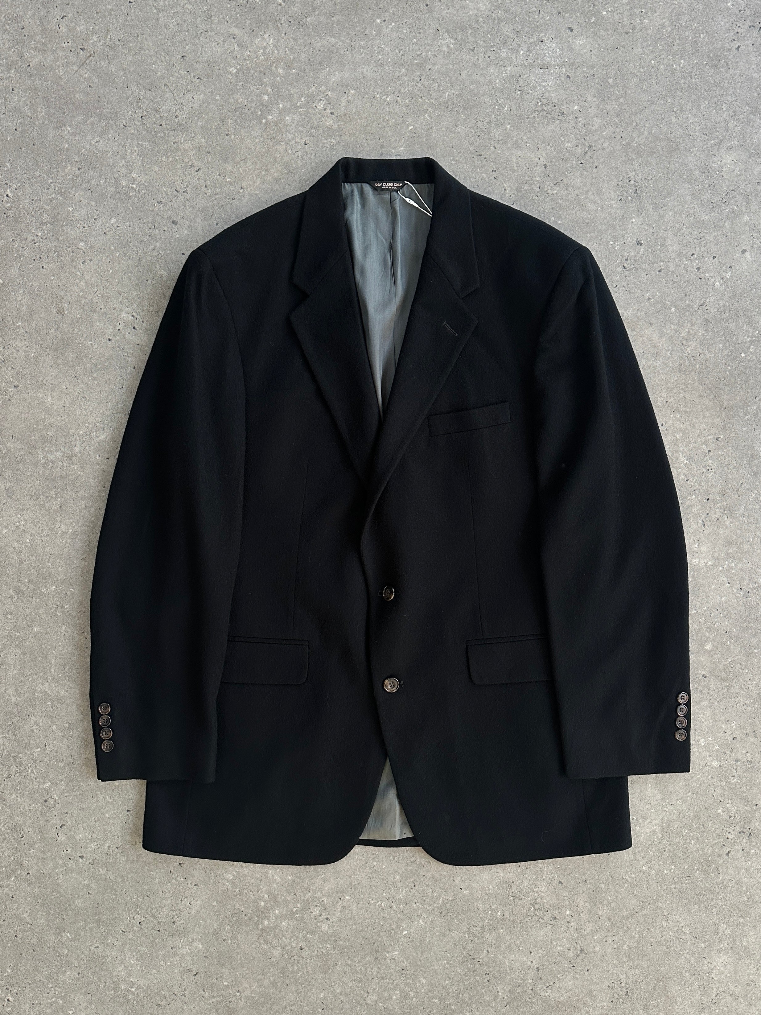 Vintage pure cashmere single-breasted blazer in XL, shown in a classic style with tailored fit and neutral color.