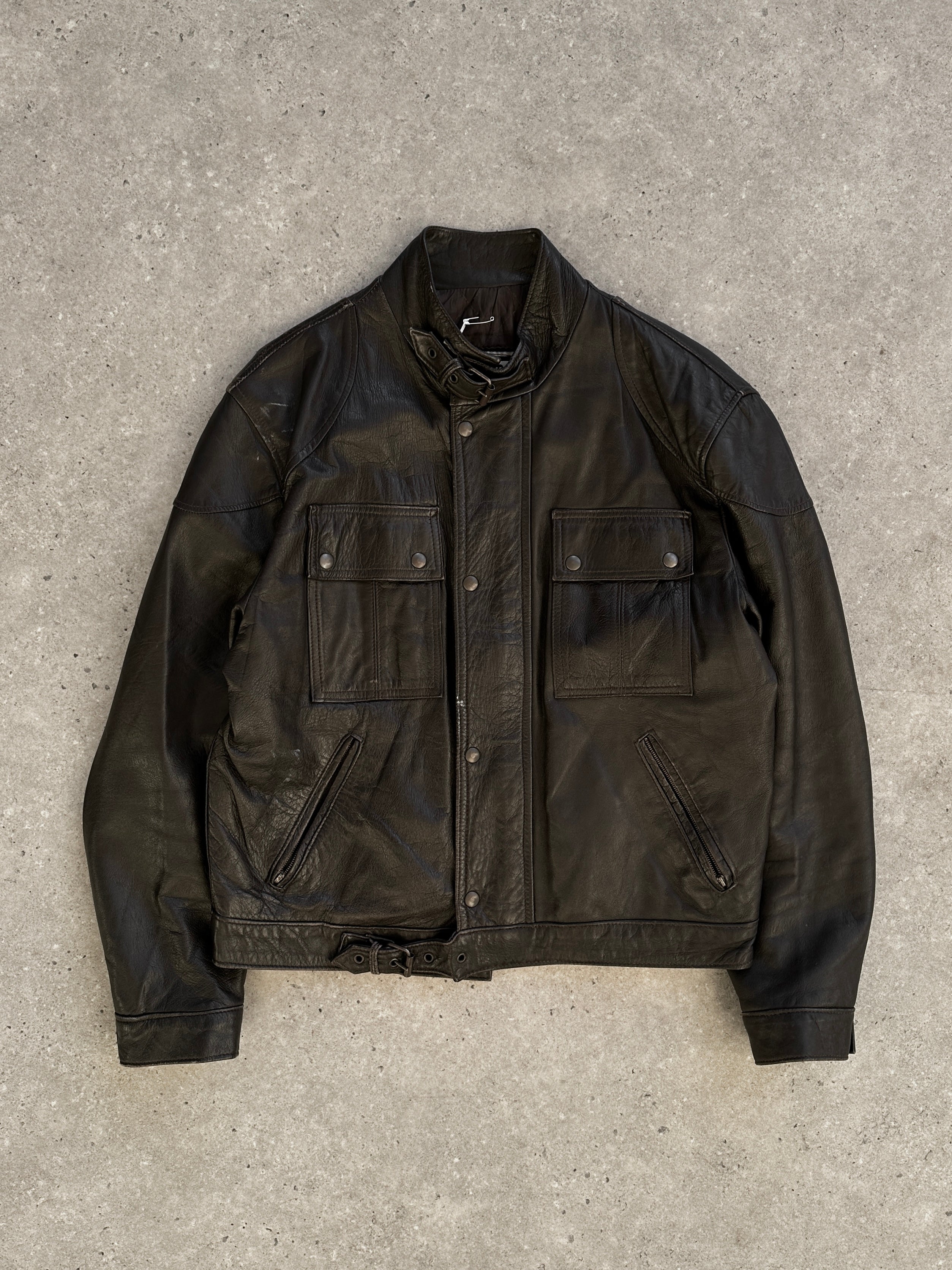Italian Vintage Moto Leather Jacket in size S, featuring classic design and distressed leather for a timeless motorcycle style.