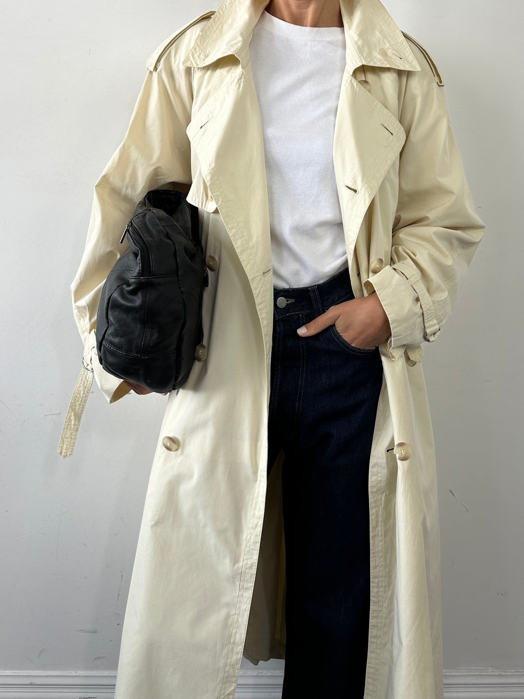 Yves Saint Laurent Pour Homme trench coat in XL/XXL, stylish men's coat with classic design and high-quality fabric.
