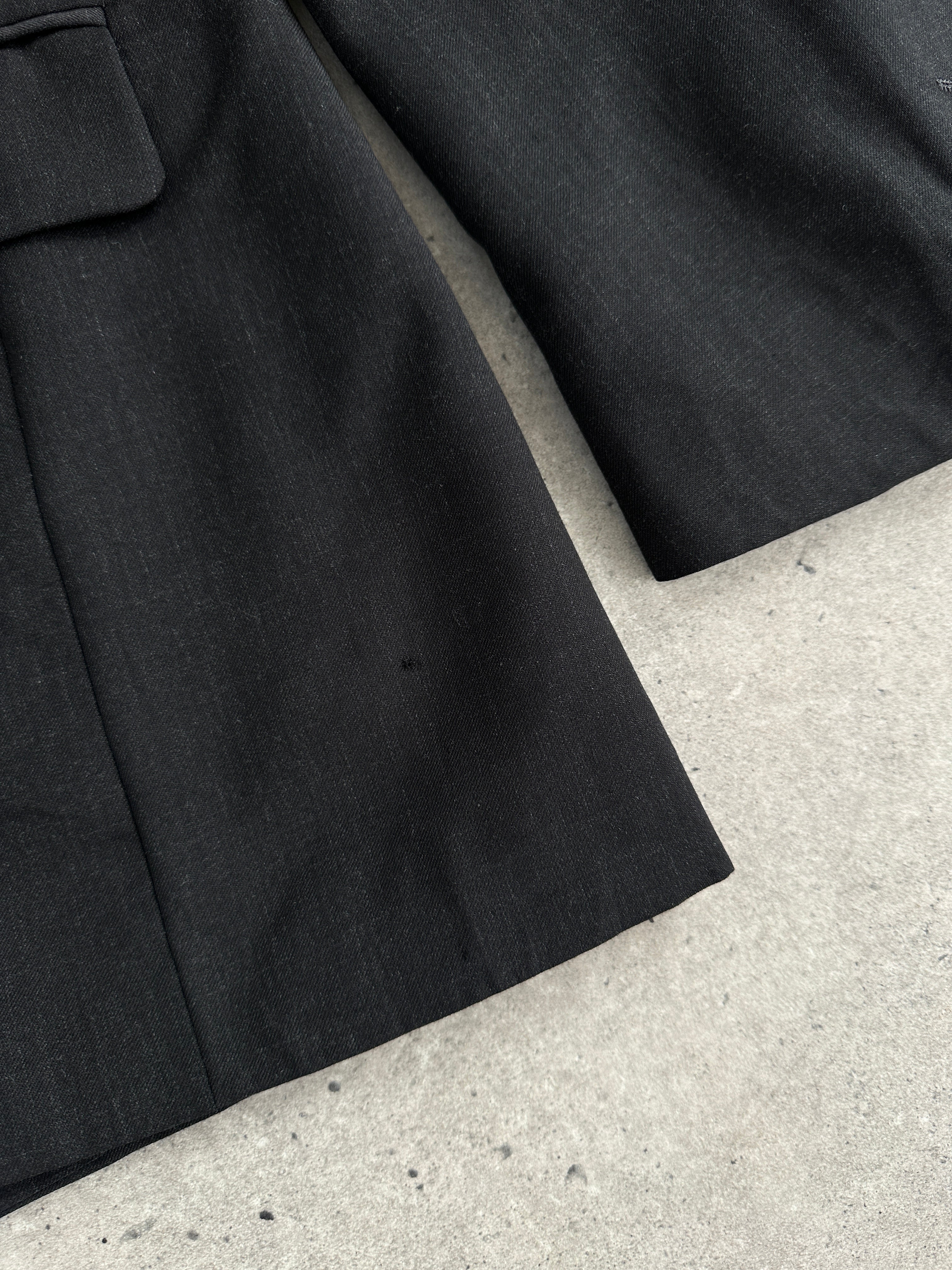 Yves Saint Laurent Pour Homme 1990s pure wool single-breasted blazer, size 40R/XL, in classic tailored style.