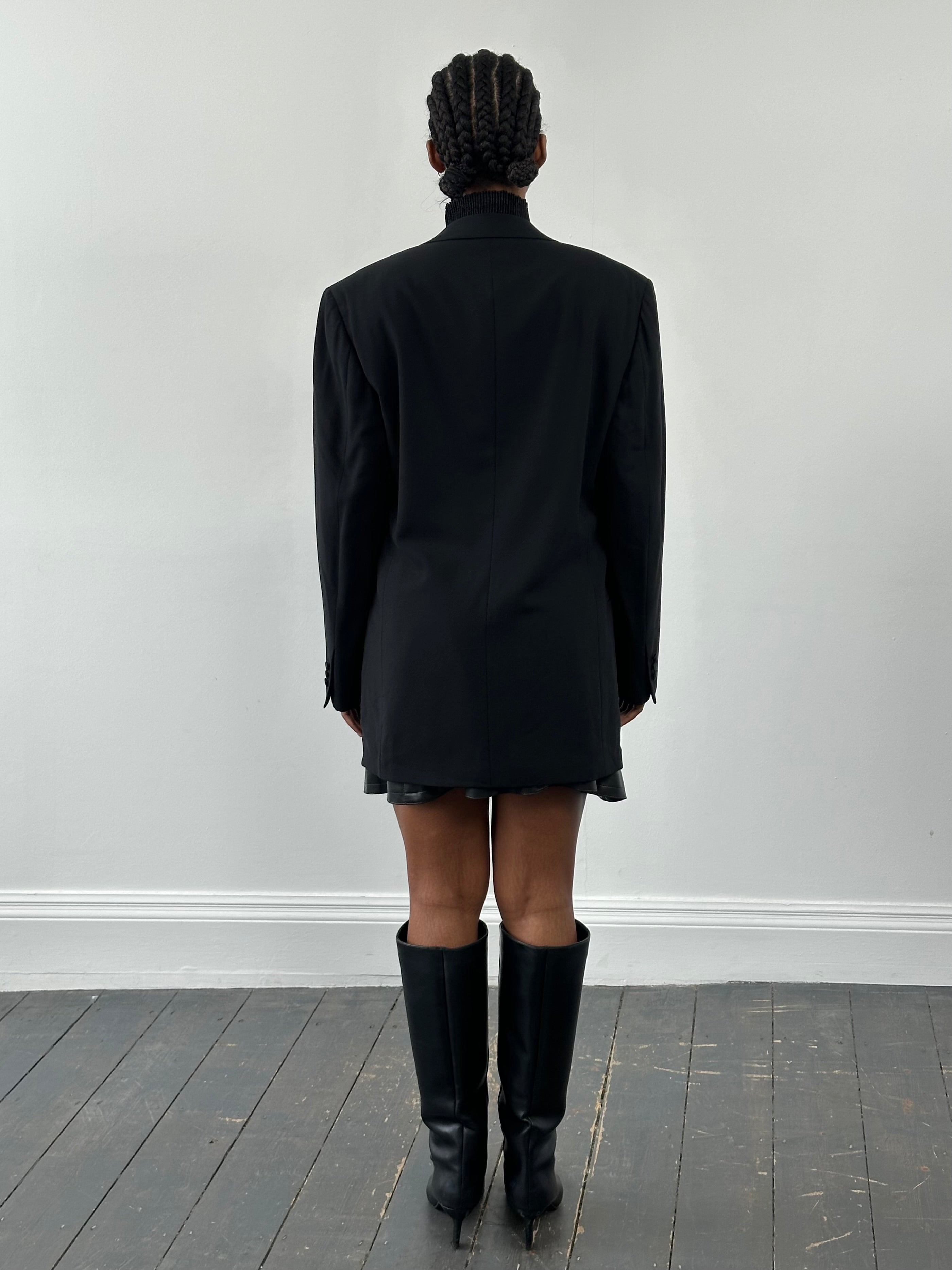 Versace Gianni Versace Couture wool tuxedo blazer, single-breasted, in black, tailored fit, stylish formal jacket for men.