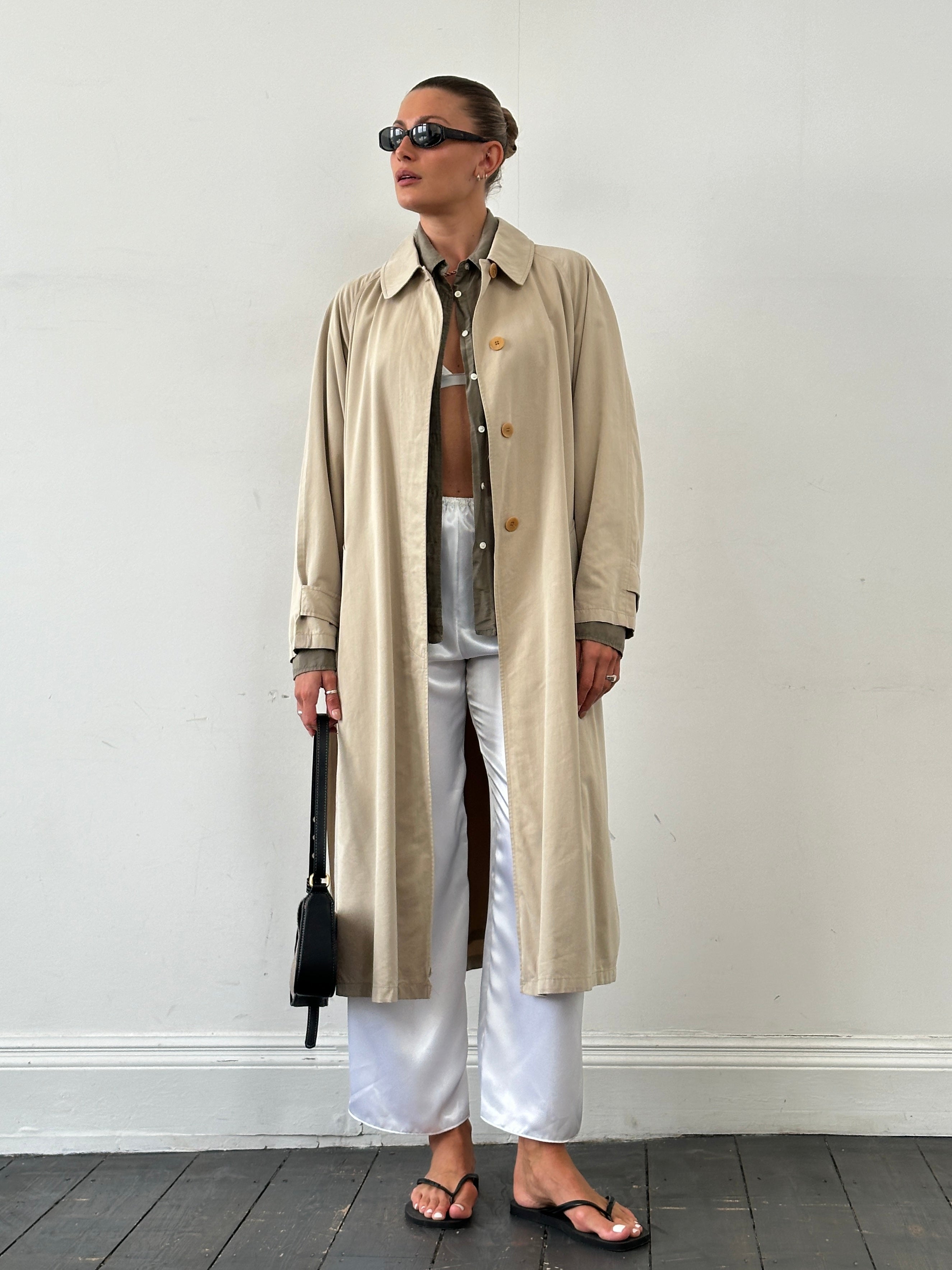 Mani cotton cupro belted trench coat in size L/XL, beige color, with classic collar and button closure, stylish and lightweight outerwear.