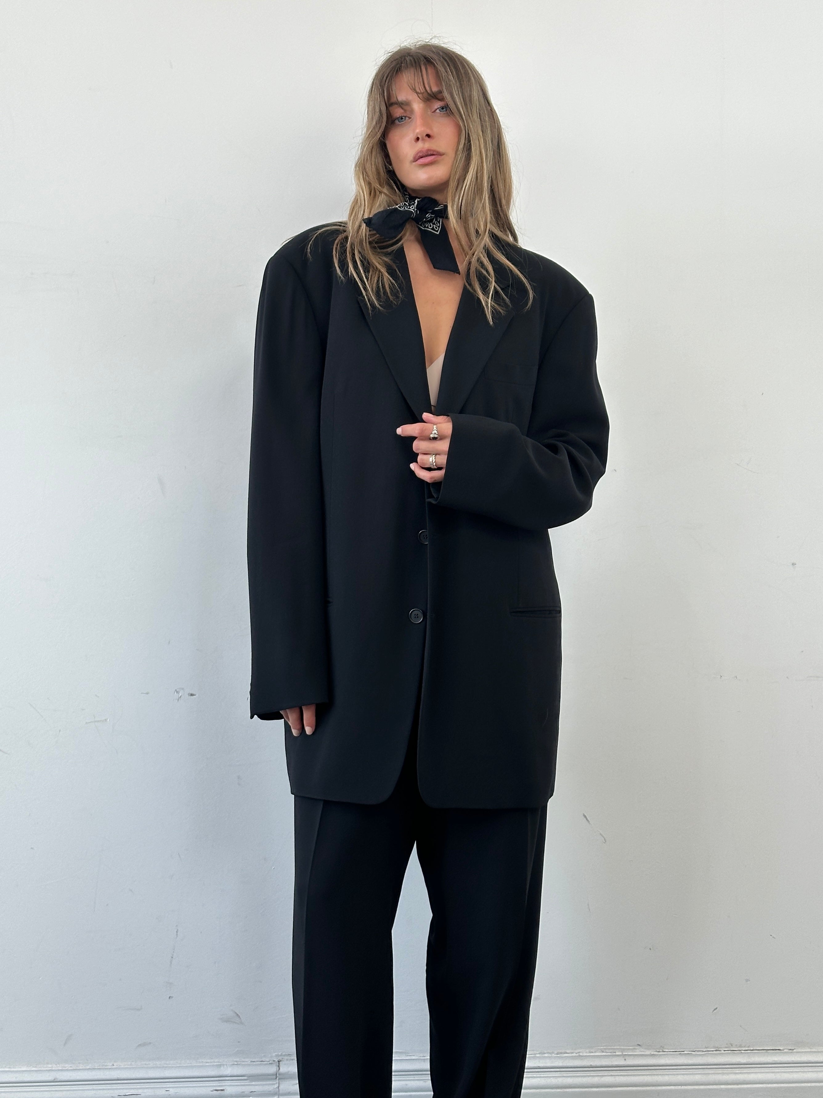 Giorgio Armani oversized pure wool jumpsuit in beige, relaxed fit, 44R/W36, featuring a tailored design and wide-leg silhouette.