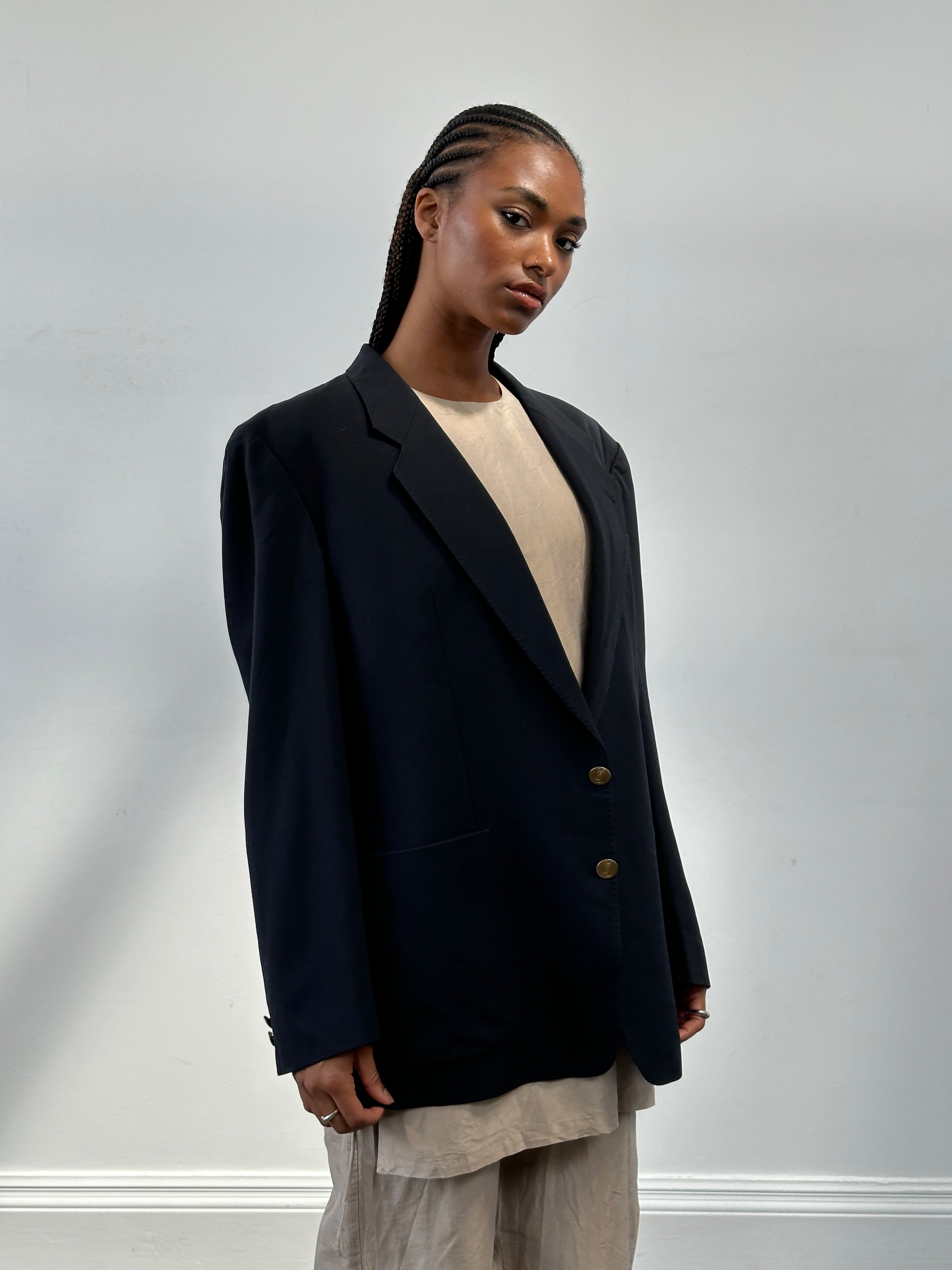 Yves Saint Laurent Diffusion Hommes 1980s pure wool bespoke button blazer, 42R/XL, classic tailored design in dark fabric.