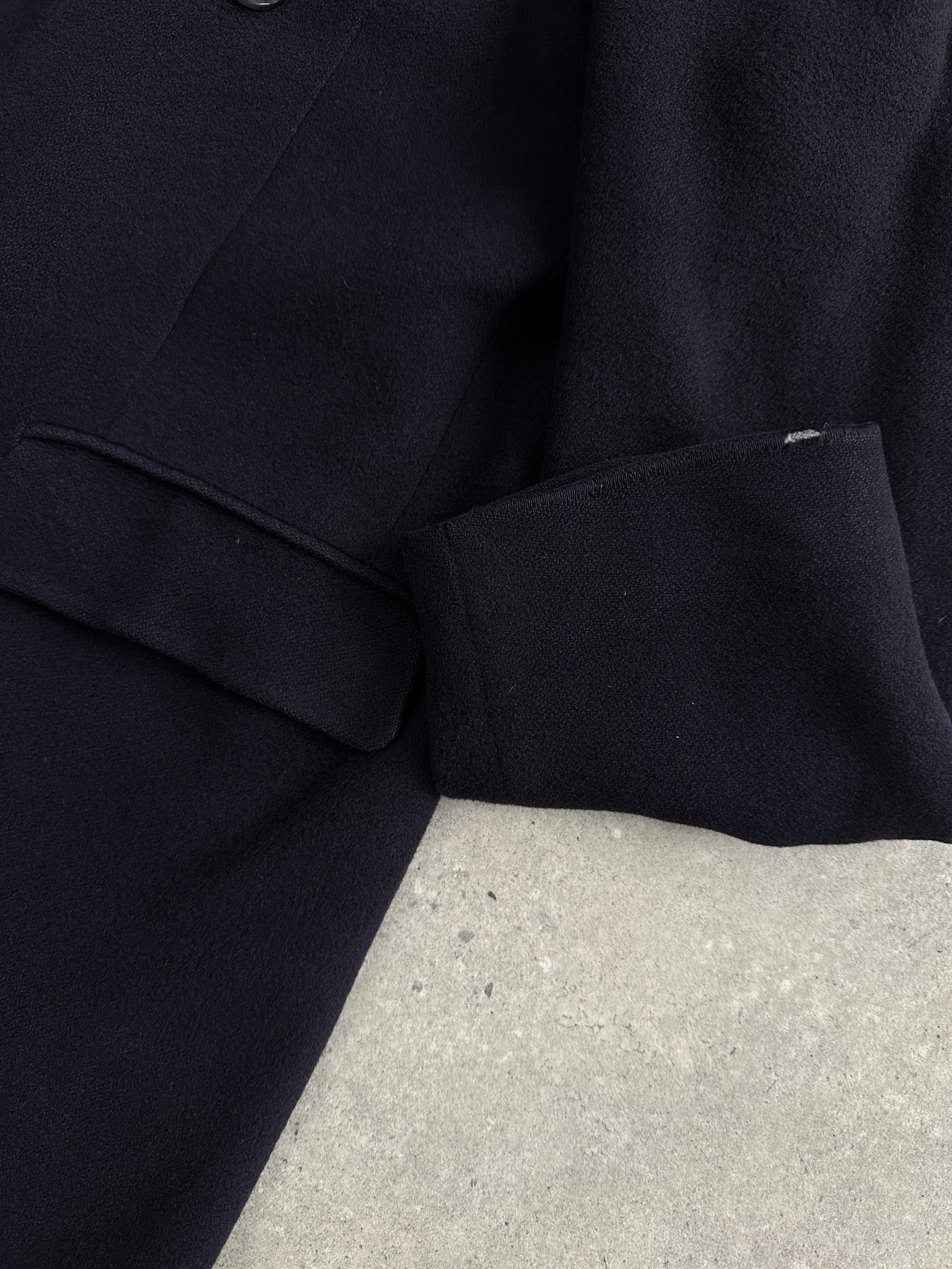 Vintage Harrods x Berwin & Berwin 1980s pure cashmere double-breasted coat in XL, showcasing classic design and luxurious fabric.