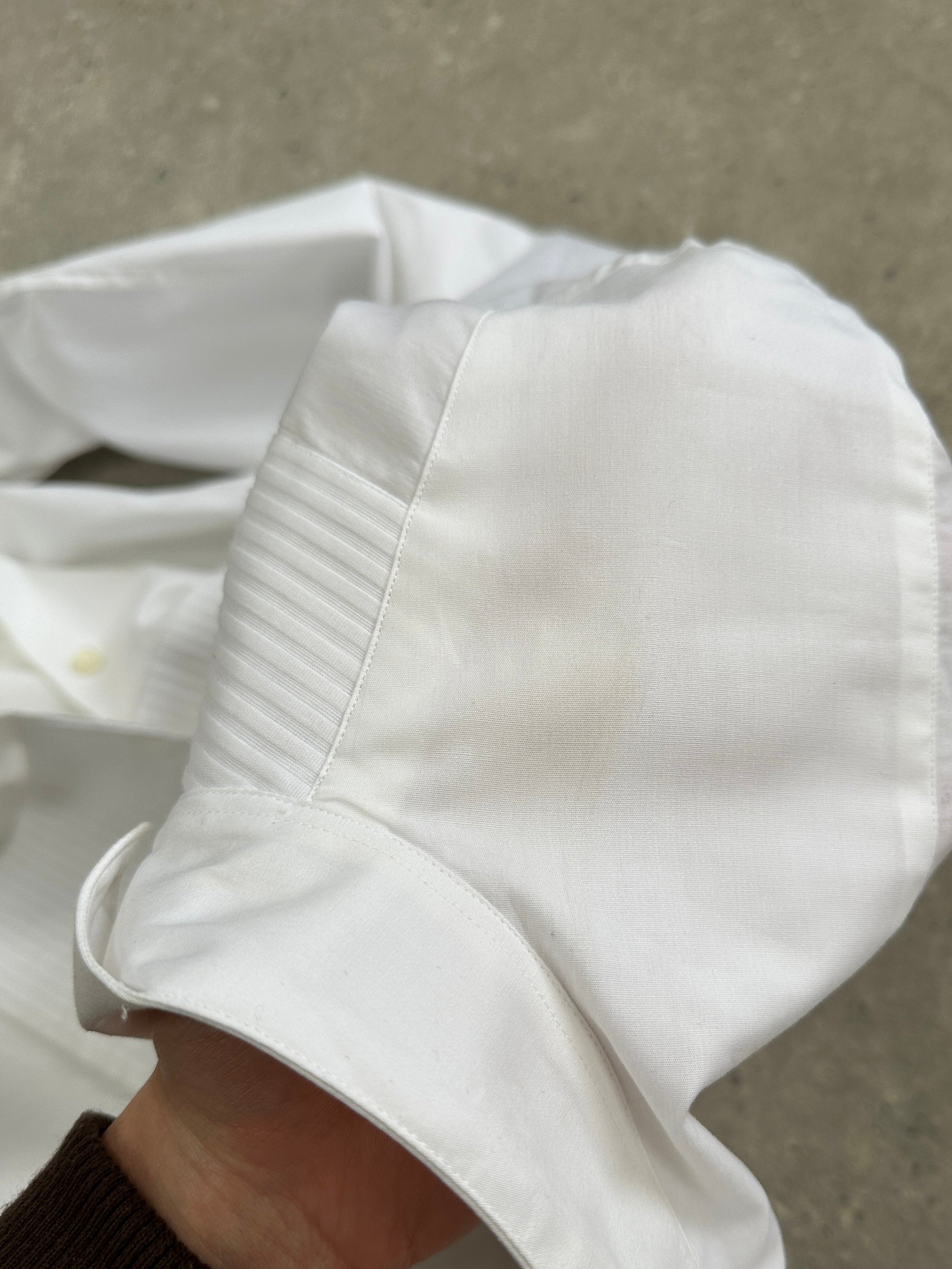 Vintage Italian vintage wing collar tuxedo dress shirt, size L, featuring classic style and crisp white fabric.