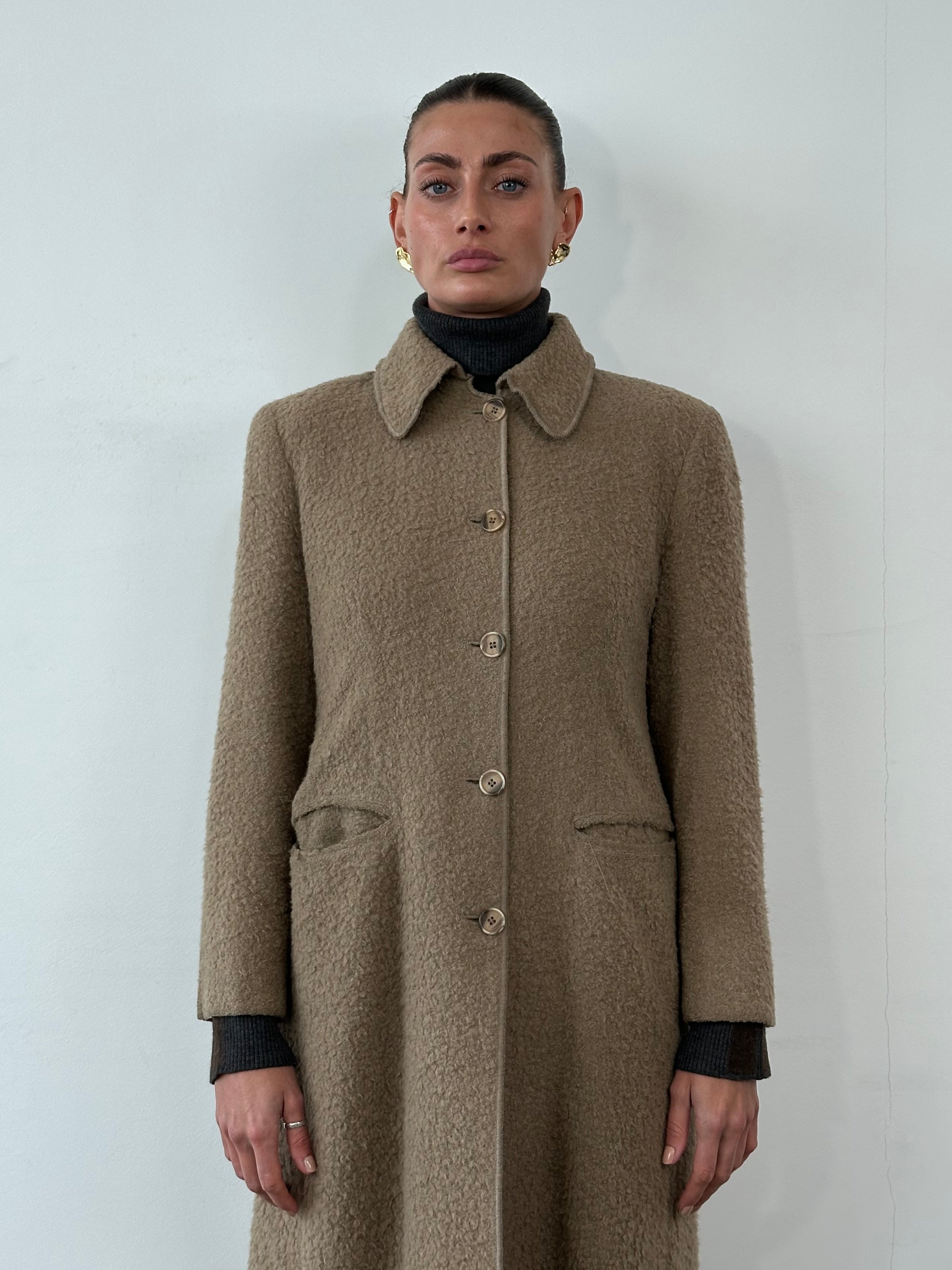 Giorgio Armani 1990s wool single-breasted coat in size M, stylish and classic outerwear with tailored fit and elegant design.