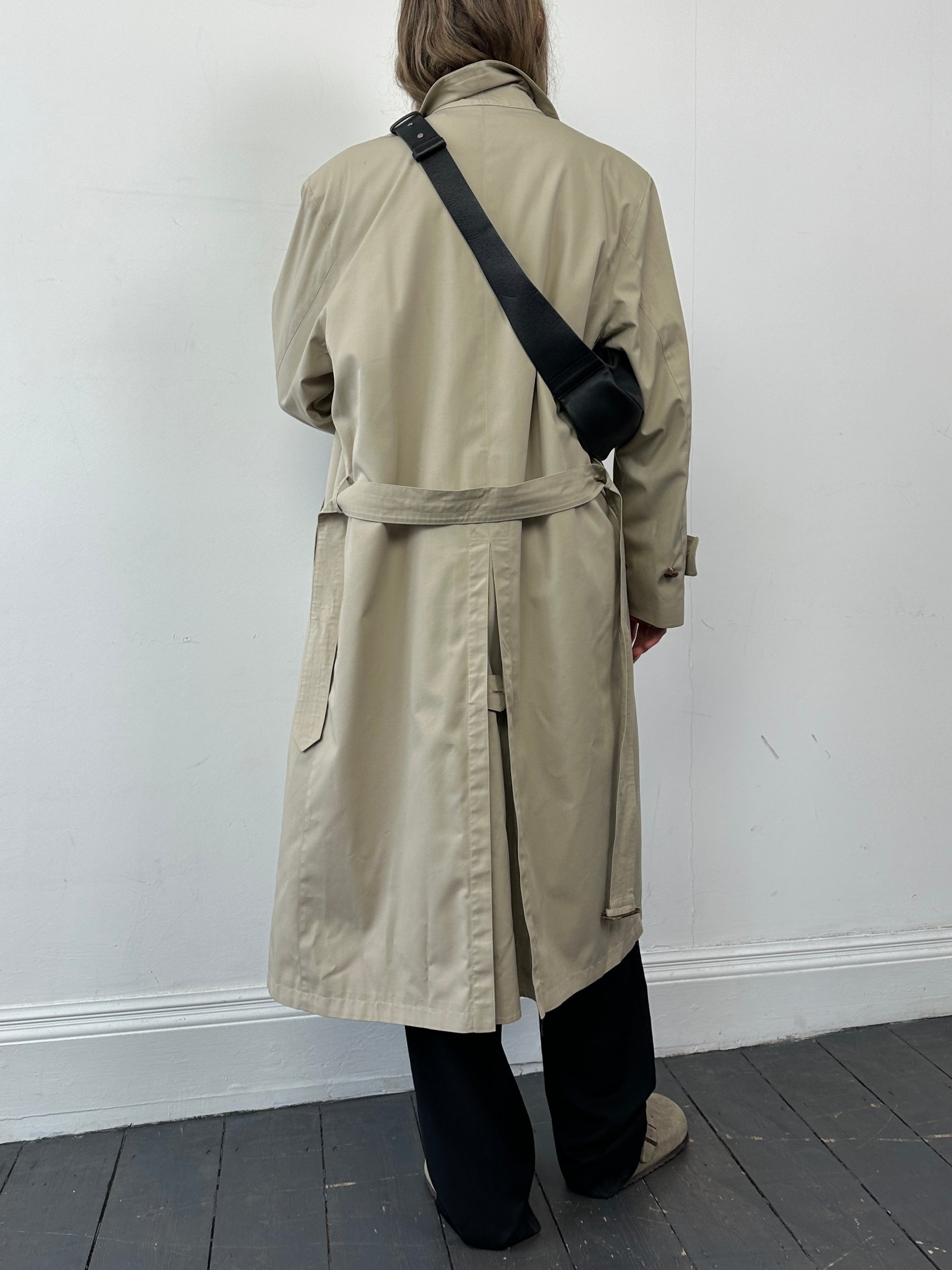 Vintage Italian double-breasted cotton trench coat with belt in XL size, classic vintage style with timeless design.