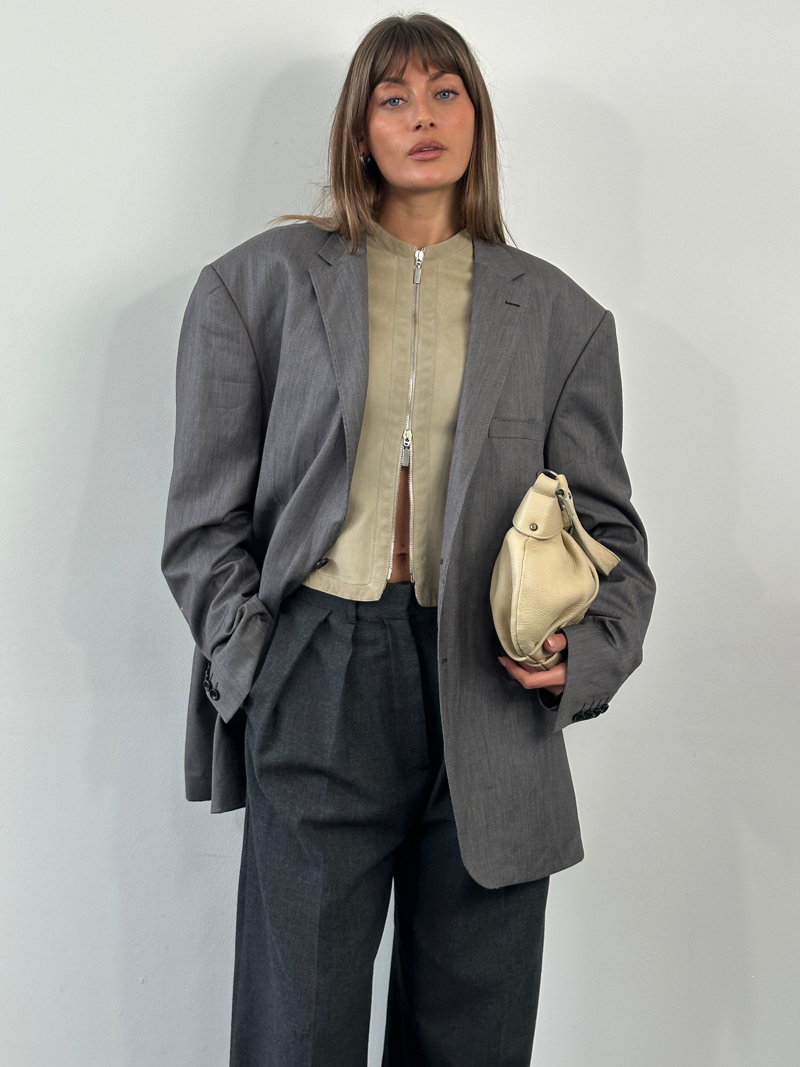 Loro Piana Doremen 1990s wool single-breasted blazer in size 50R/XXL, tailored fit with classic lapels and neutral beige color.