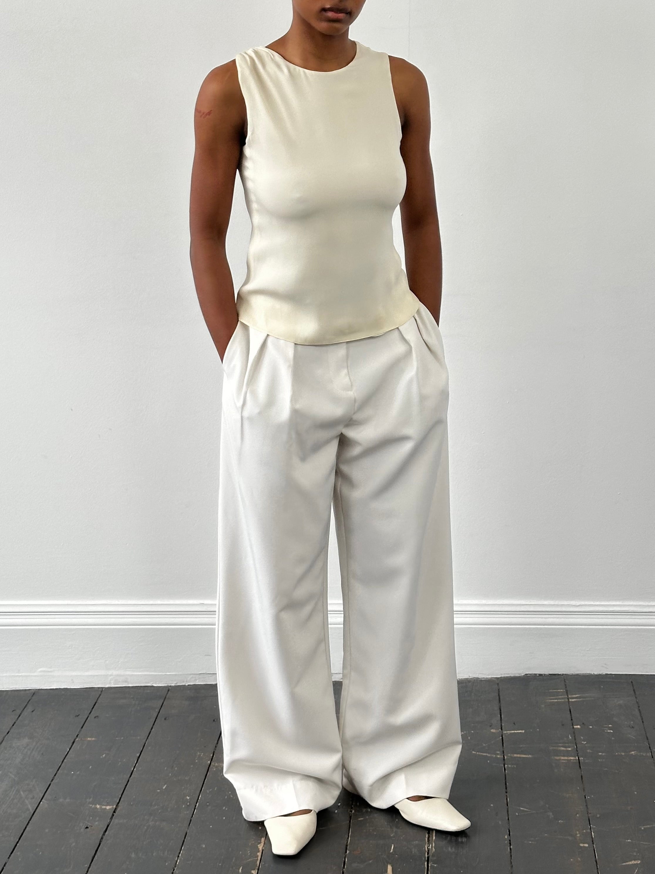 Armani Collezioni 2000s Silk Sleeveless Top - S - SYLK