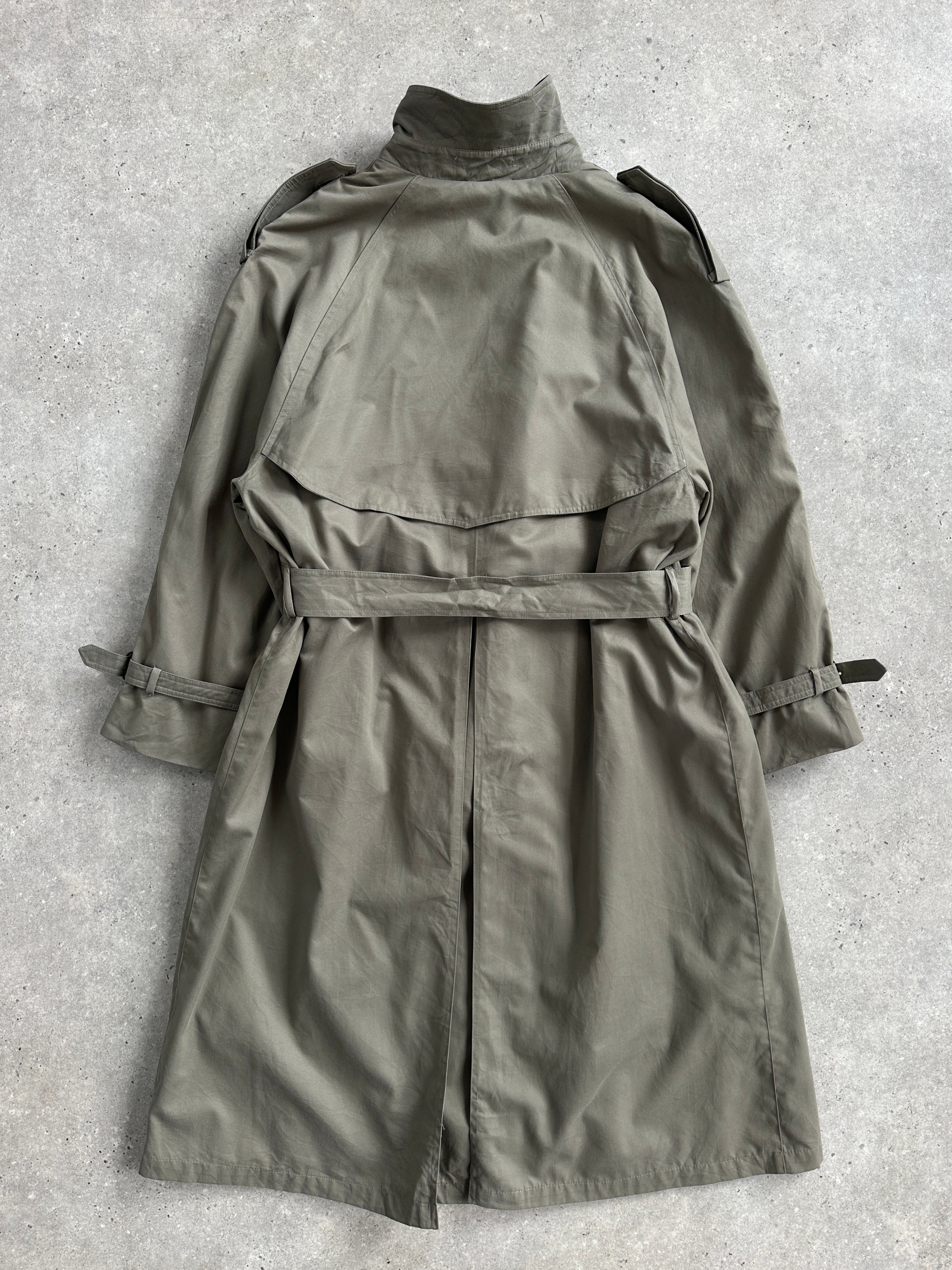 London Fog 1980s high neck belted trench coat in XXL, stylish beige coat with belt and high collar, vintage outerwear.