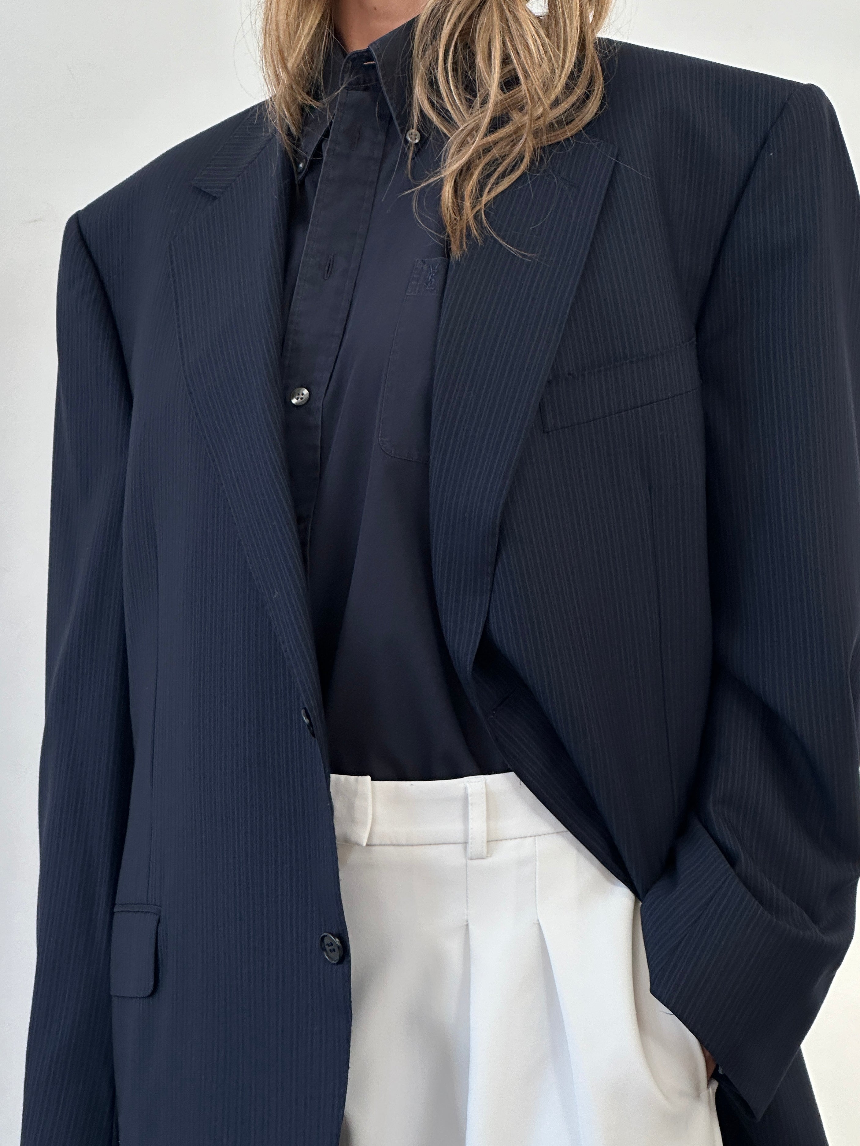 Canali Italian stripe pure wool single-breasted blazer in size 50R/XXL, featuring classic tailored style and stylish pattern.