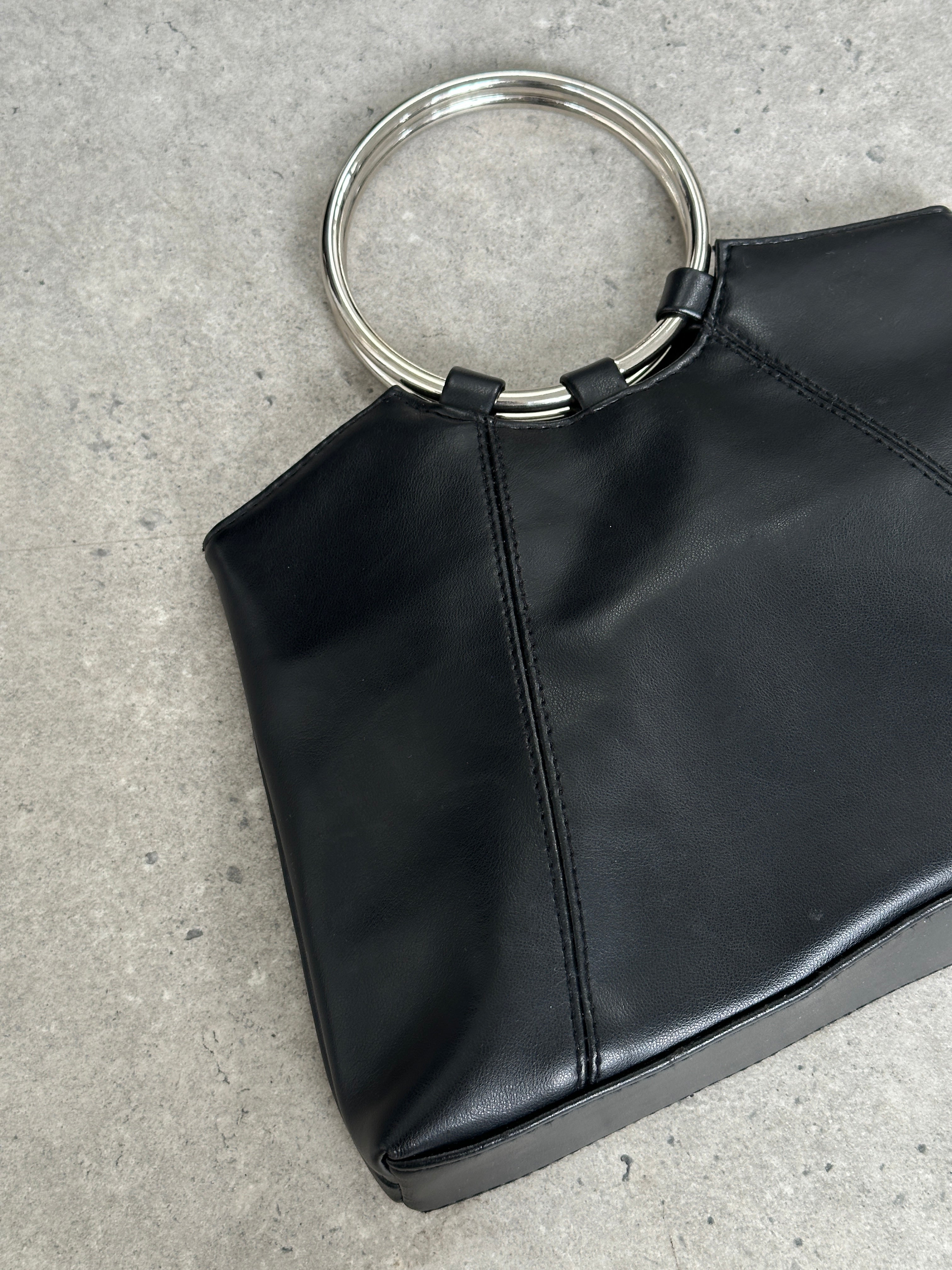 Vintage 2000s Minimal Ring Hand Bag