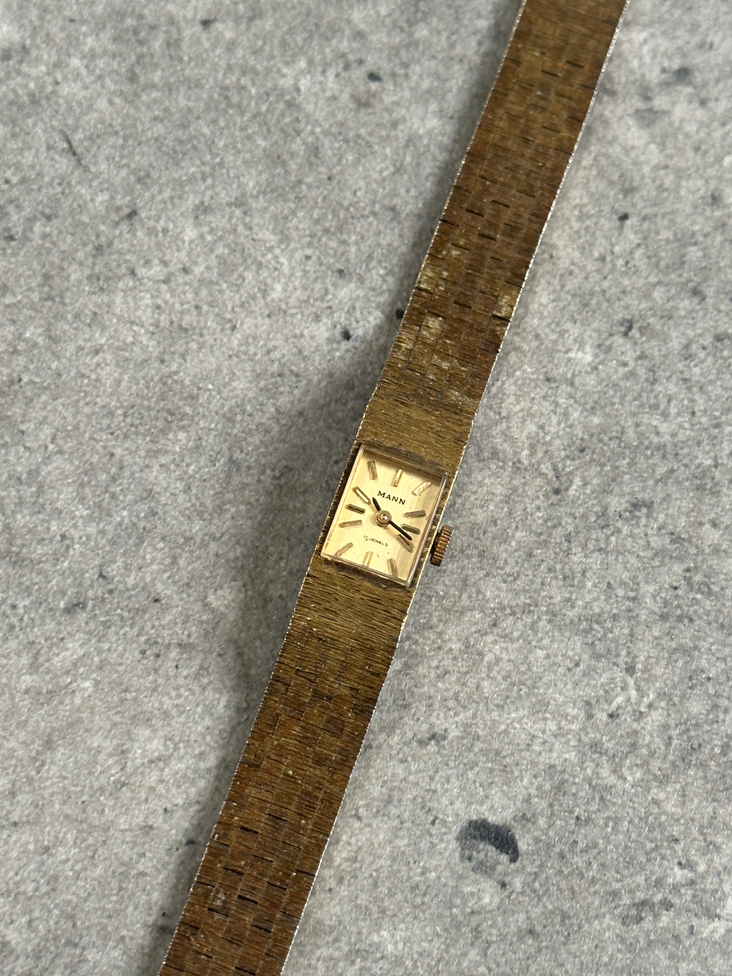 Mann 1970s Swiss 17 Jewel Mechanical Bracelet Watch