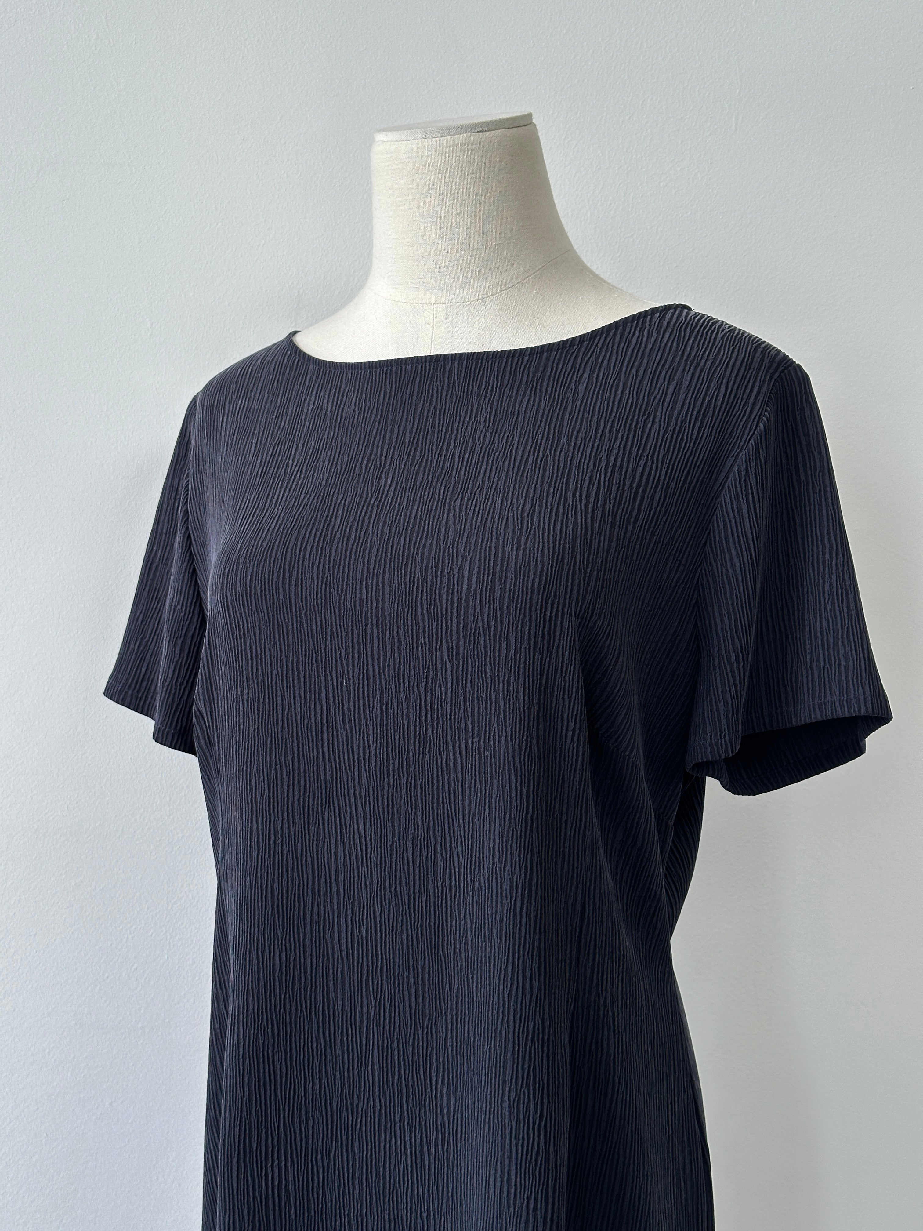 St Michael 1990s cupro textured two-piece set in size L, featuring a matching top and skirt with a vintage 90s style.