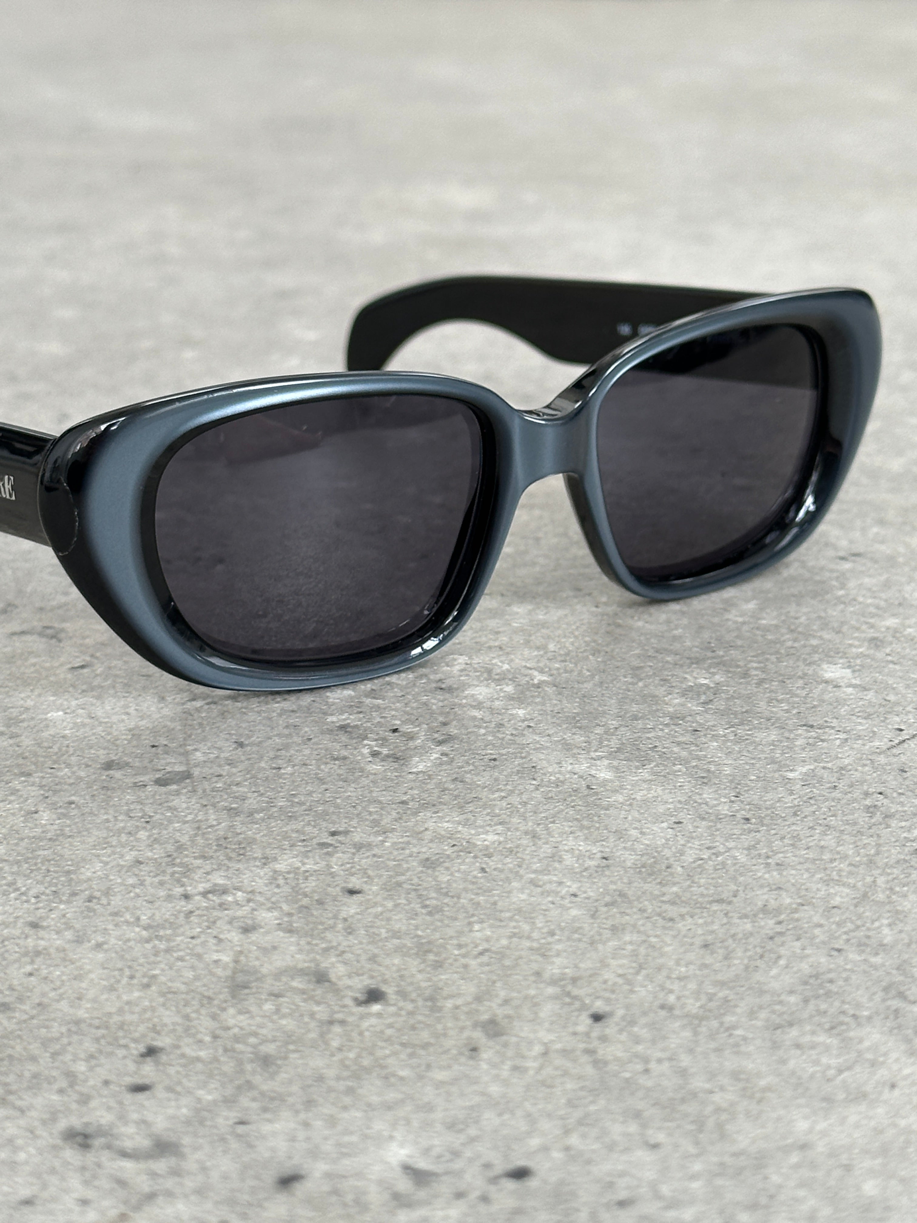 Gianfranco Ferre 2000s Rectangular Sunglasses