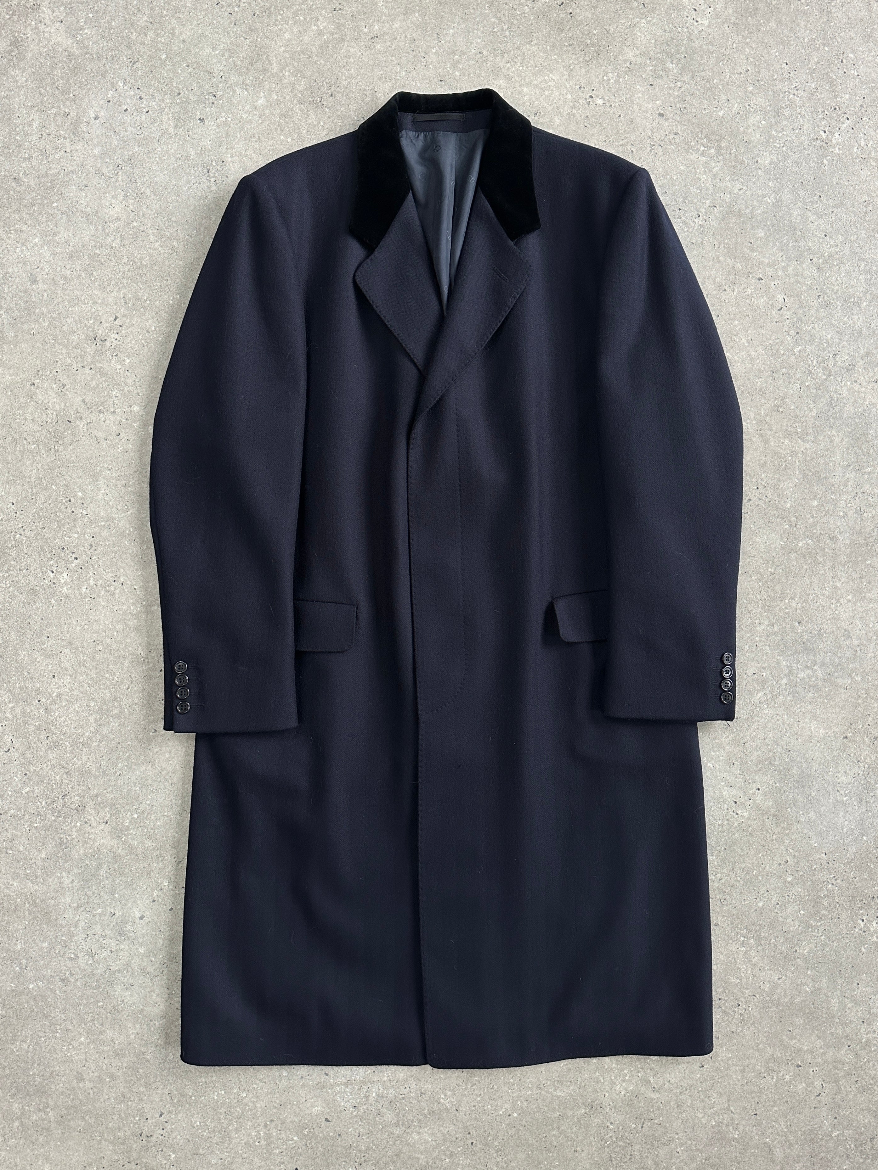 Christian Dior Monsieur 1980s pure wool coat with concealed placket in XL, showcasing classic vintage coat design.