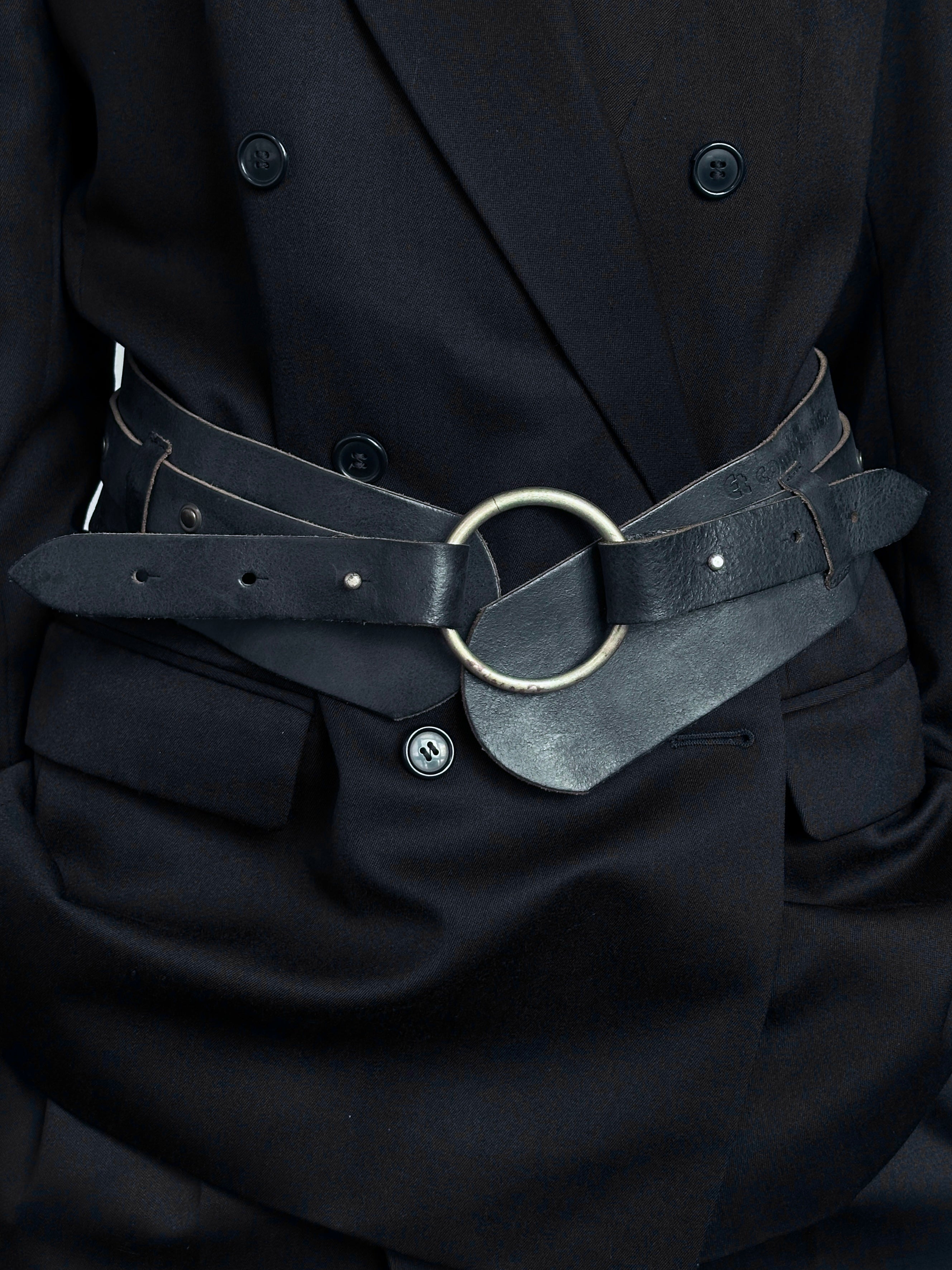 Vintage French 1990s chunky studded leather belt with adjustable W32-36, featuring bold metal studs and vintage craftsmanship.