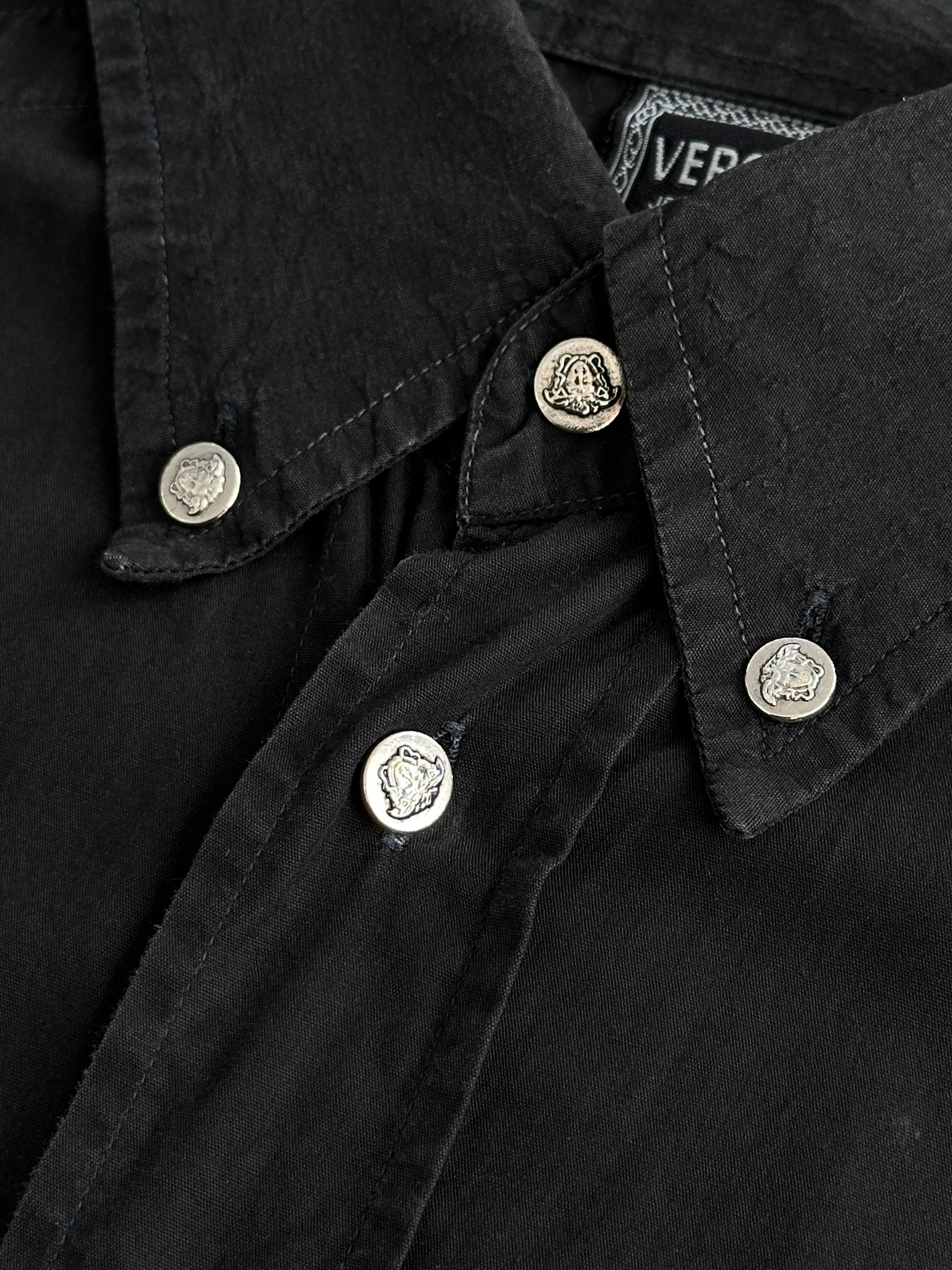 Versace XL cotton shirt featuring a Medusa head logo design, with a classic collar and long sleeves.