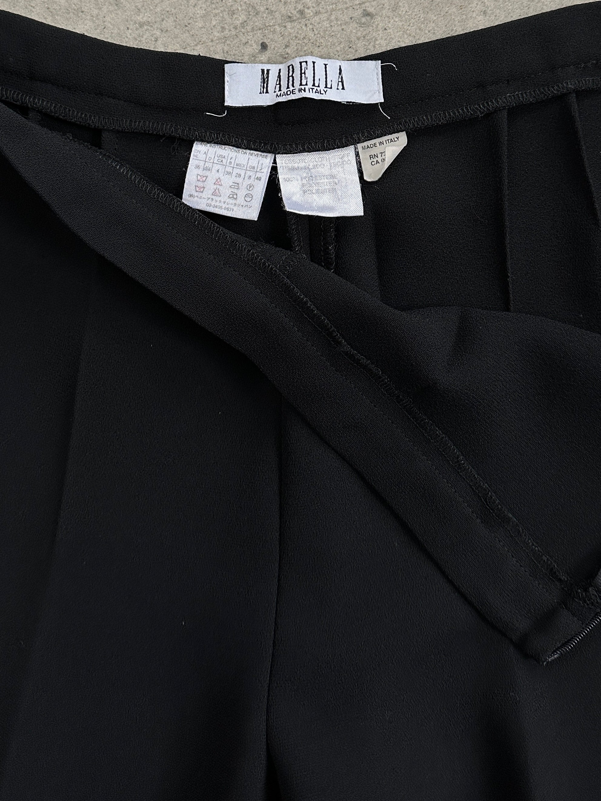 Marella minimal straight-leg mid-waist trousers in neutral fabric, front view showing clean, tailored design and mid-rise fit.