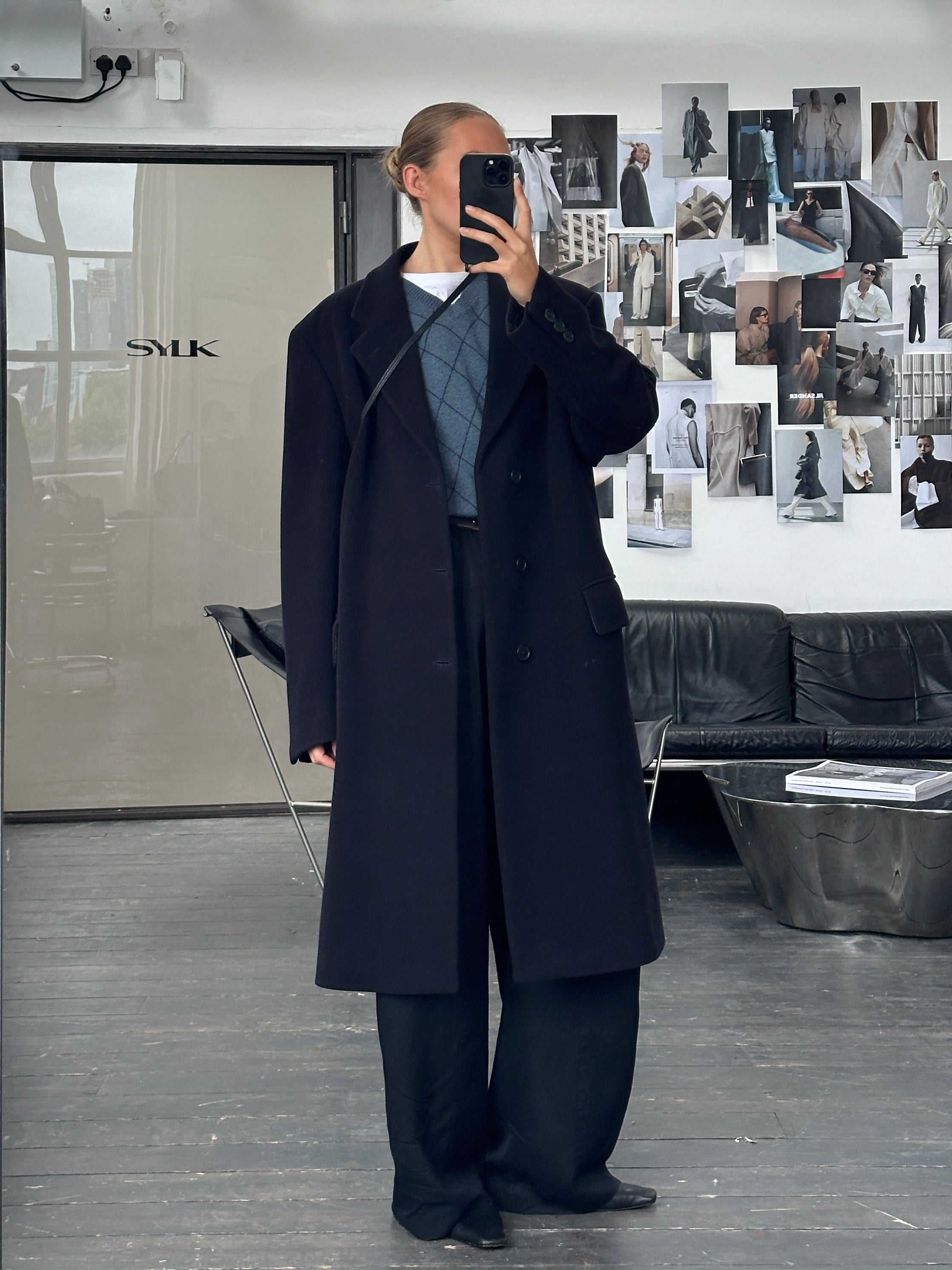 Emporio Armani 1990s wool and cashmere single-breasted coat in XL, featuring a classic tailored fit and neutral color.