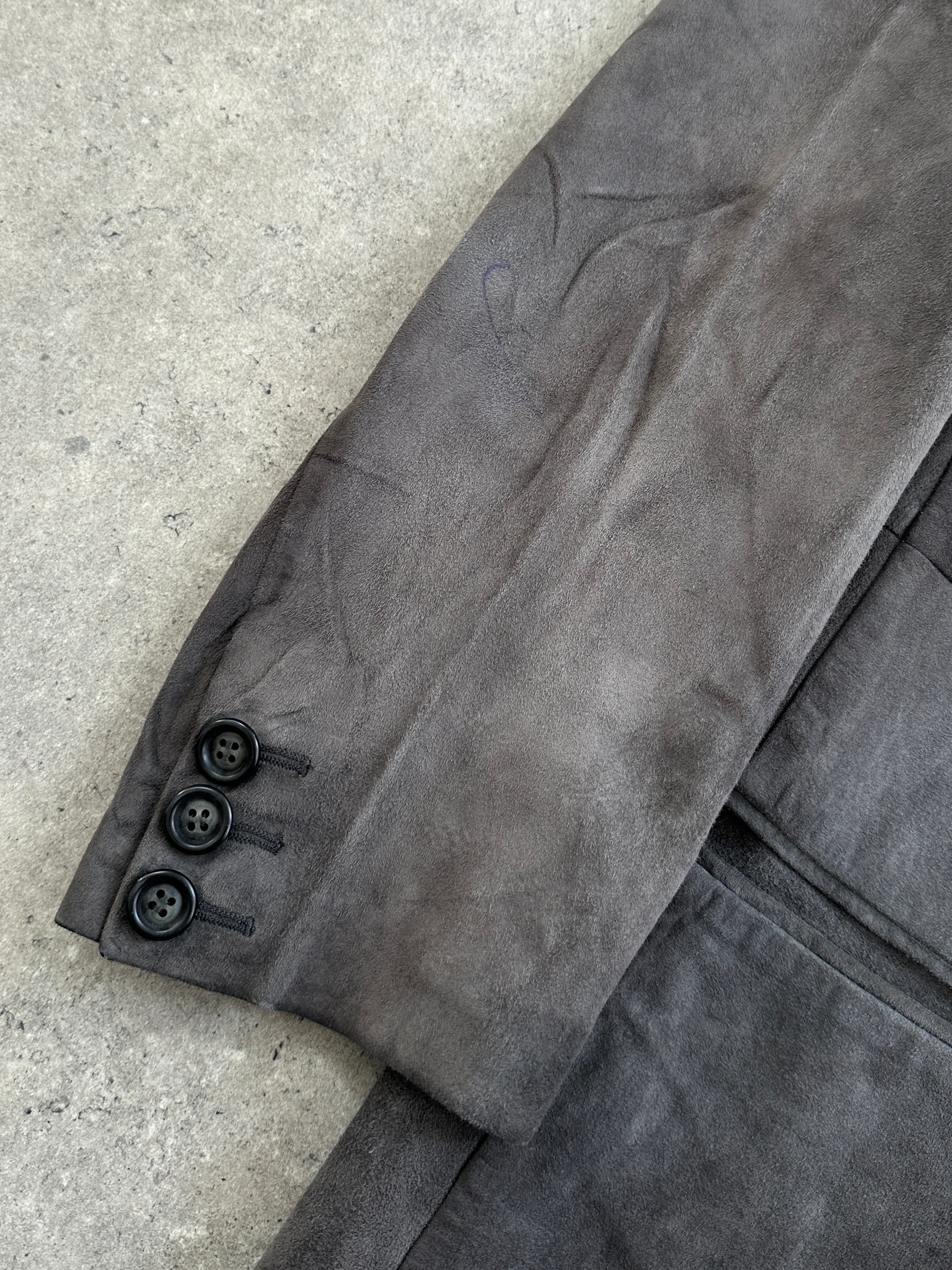 Giorgio Armani Black Label suede blazer jacket in large size, tailored fit with classic lapel and sleek design.