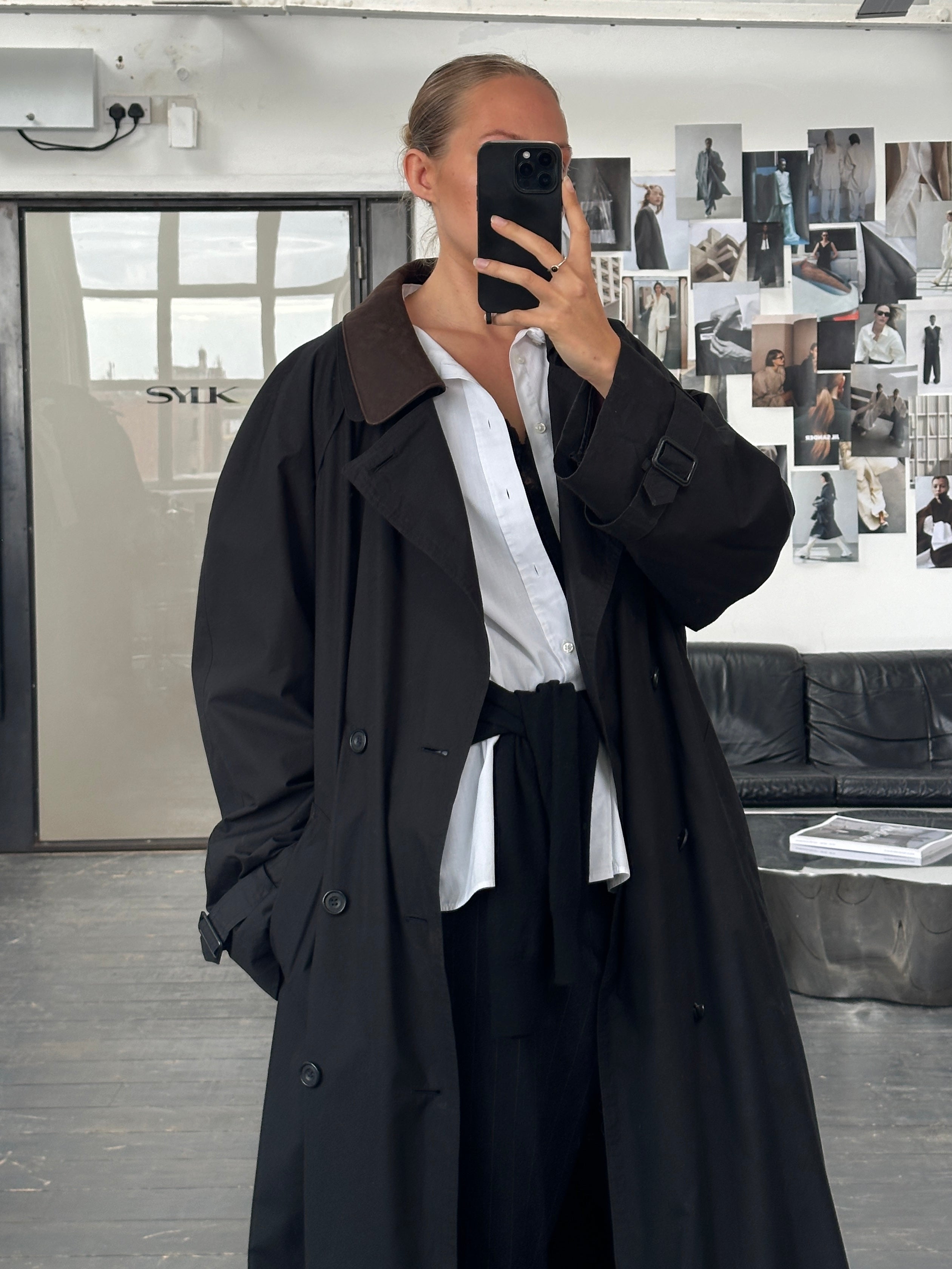 London Fog 1990s Leather Collar Belted Trench Coat - XXL - SYLK