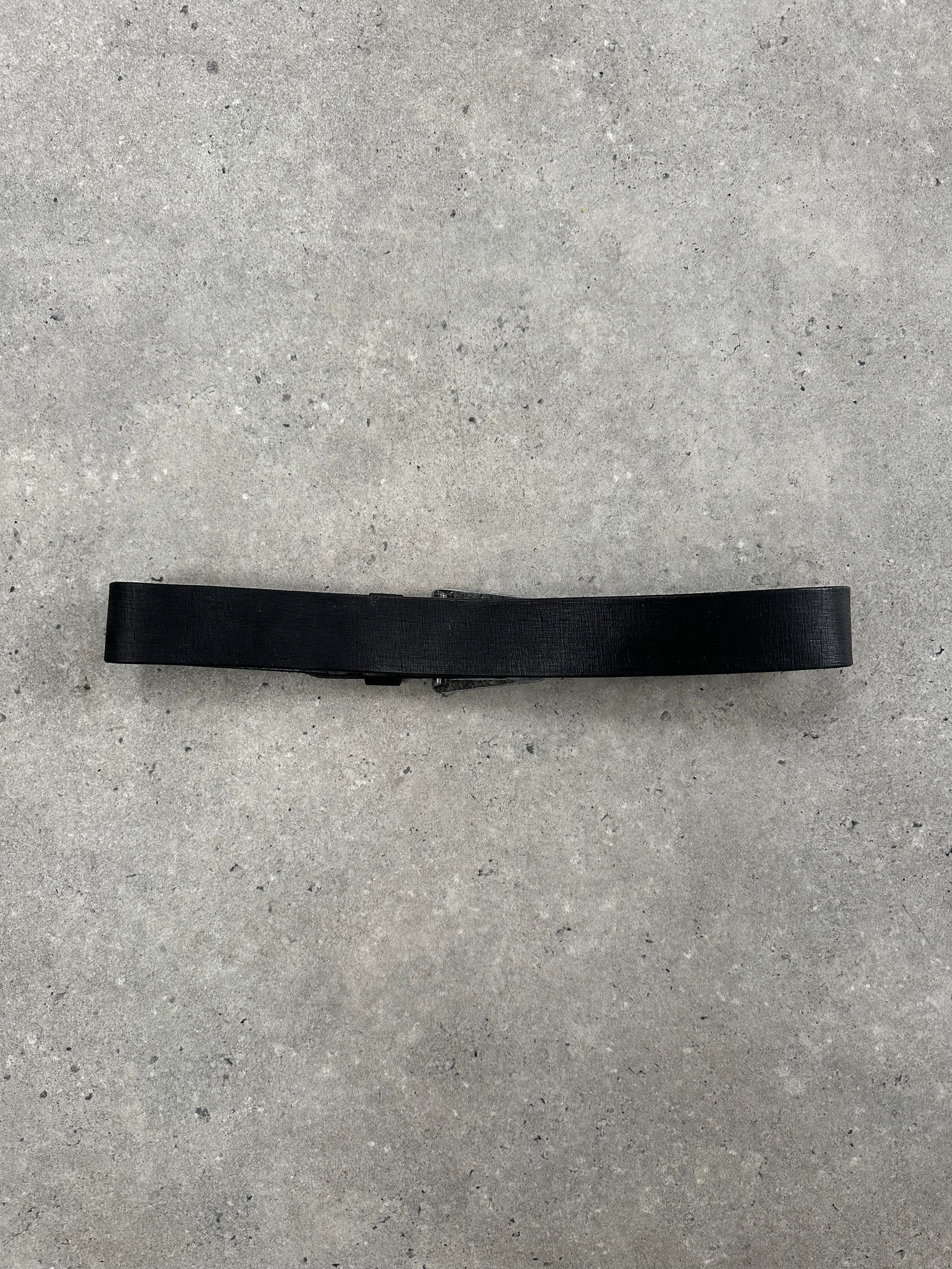 Armani Jeans leather belt with logo buckle in black, size W30-34, stylish accessory for men.
