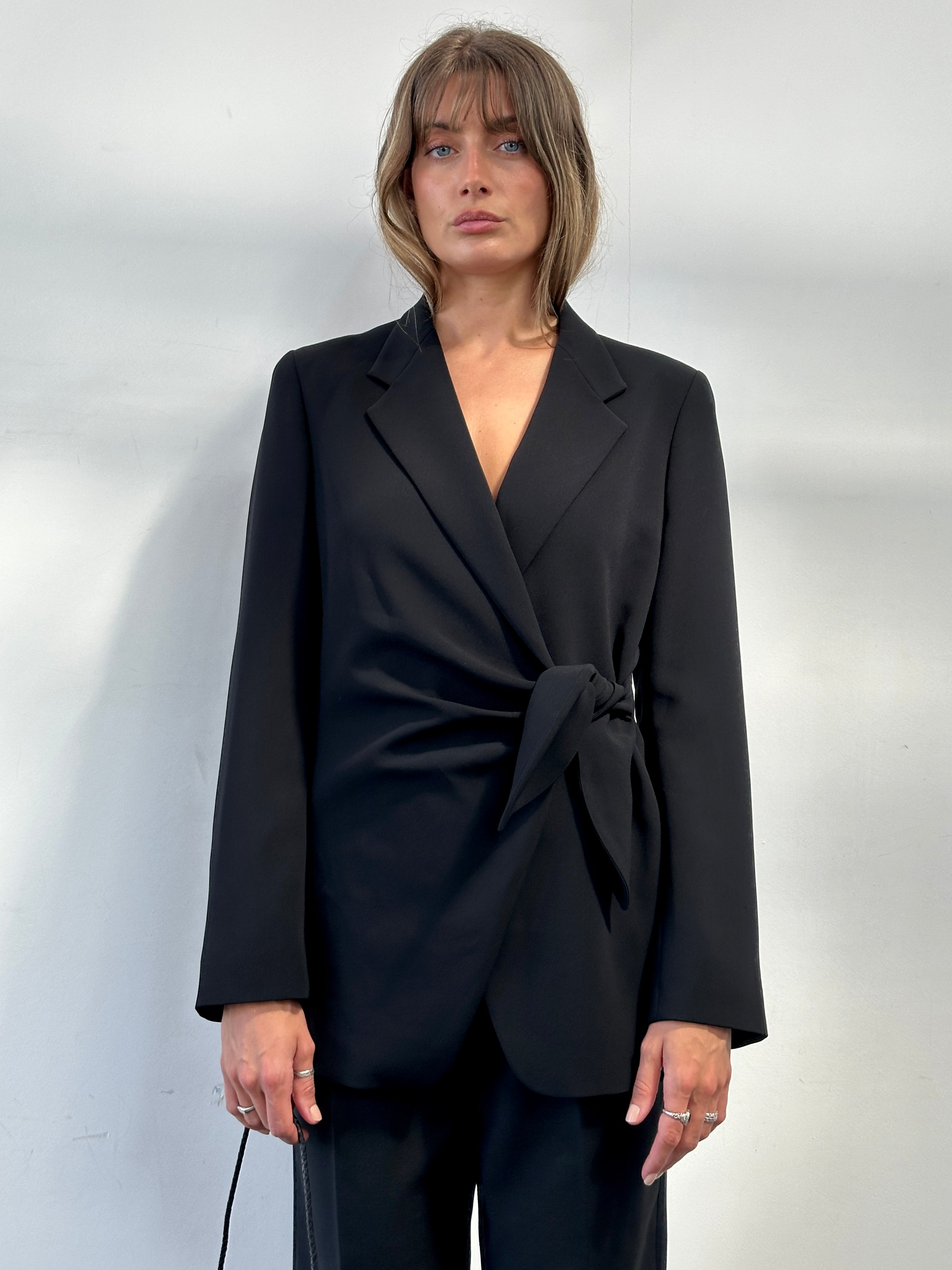 Max Mara tie side blazer in size M, tailored fit with structured lapels and a sleek, sophisticated design.