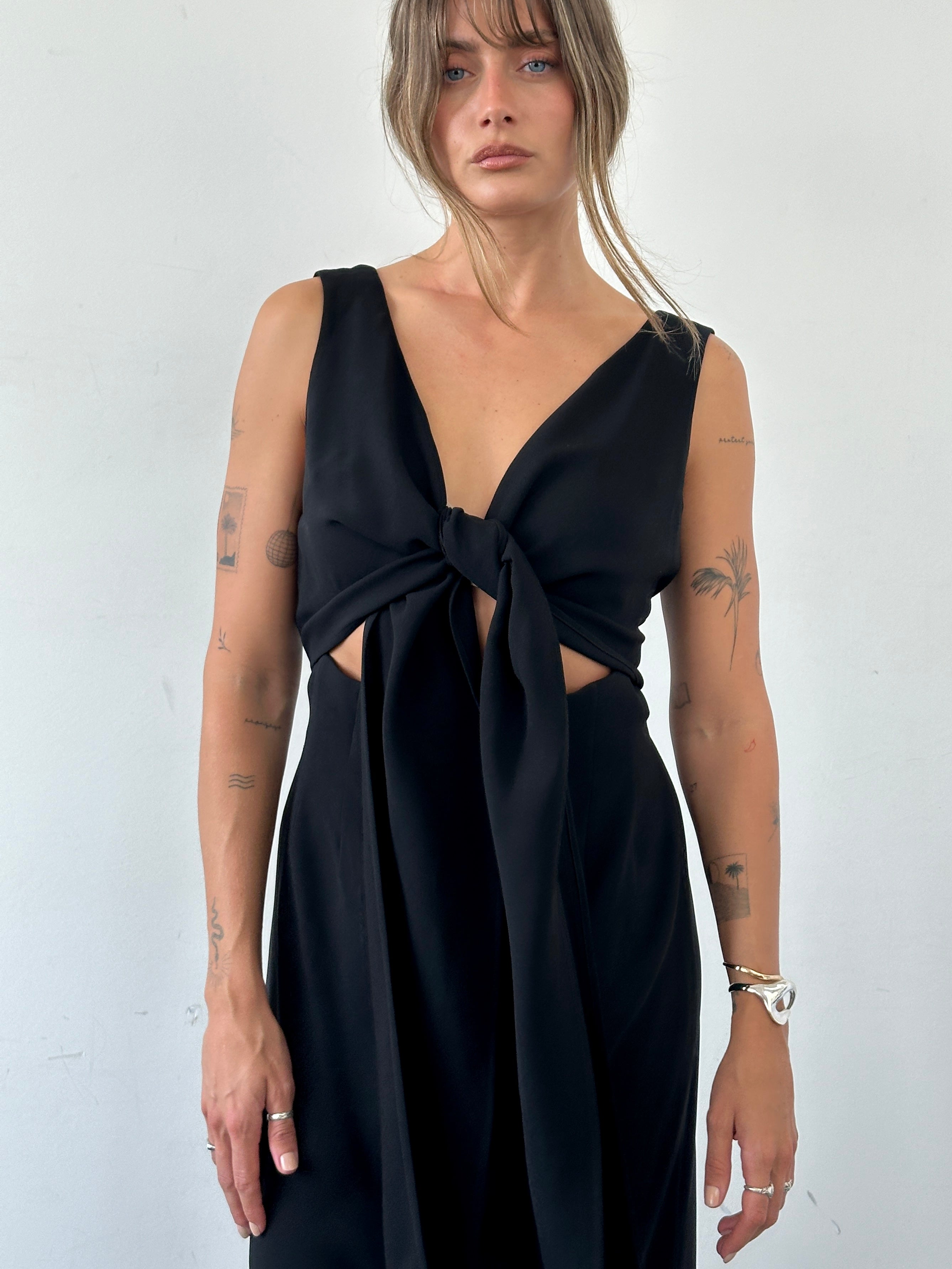 Max Mara tie front cutout midi dress in size L, featuring a stylish design with a fitted bodice and elegant midi length.
