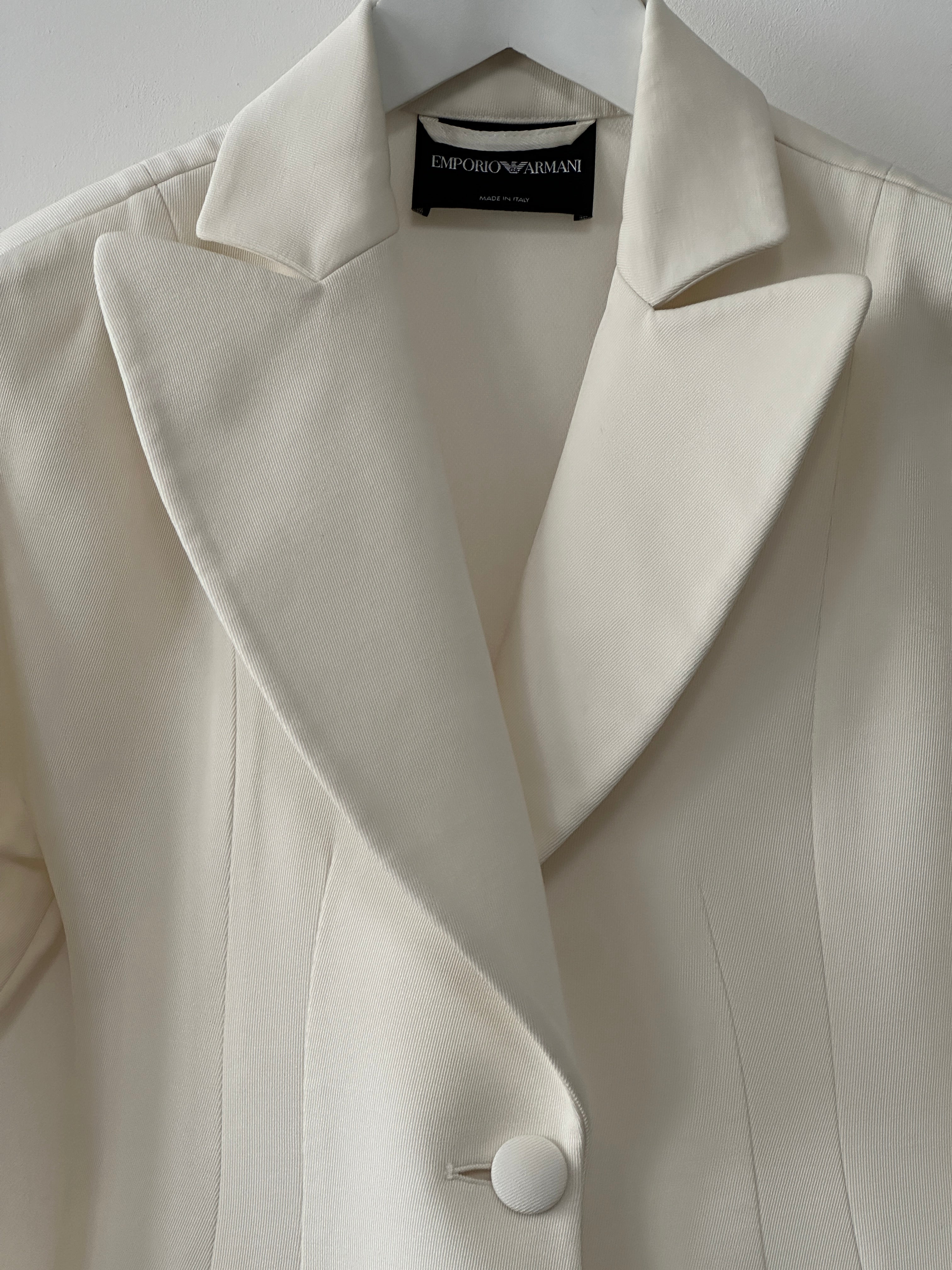 Emporio Armani wool blend fitted coat in size S, stylish outerwear with a tailored silhouette and classic design.
