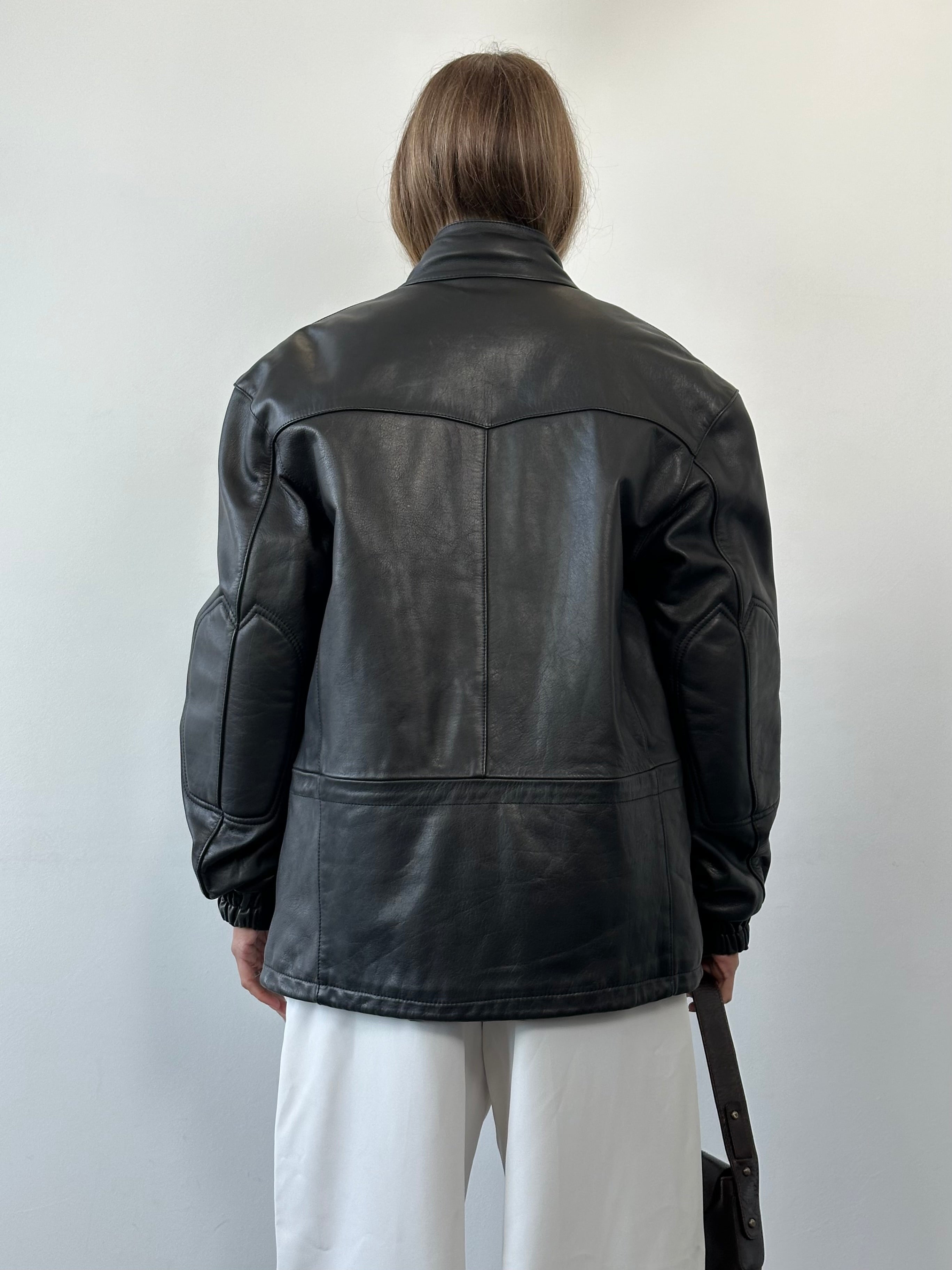 Vintage high neck leather jacket in smooth leather, size L/XL, featuring a classic design and sleek finish.