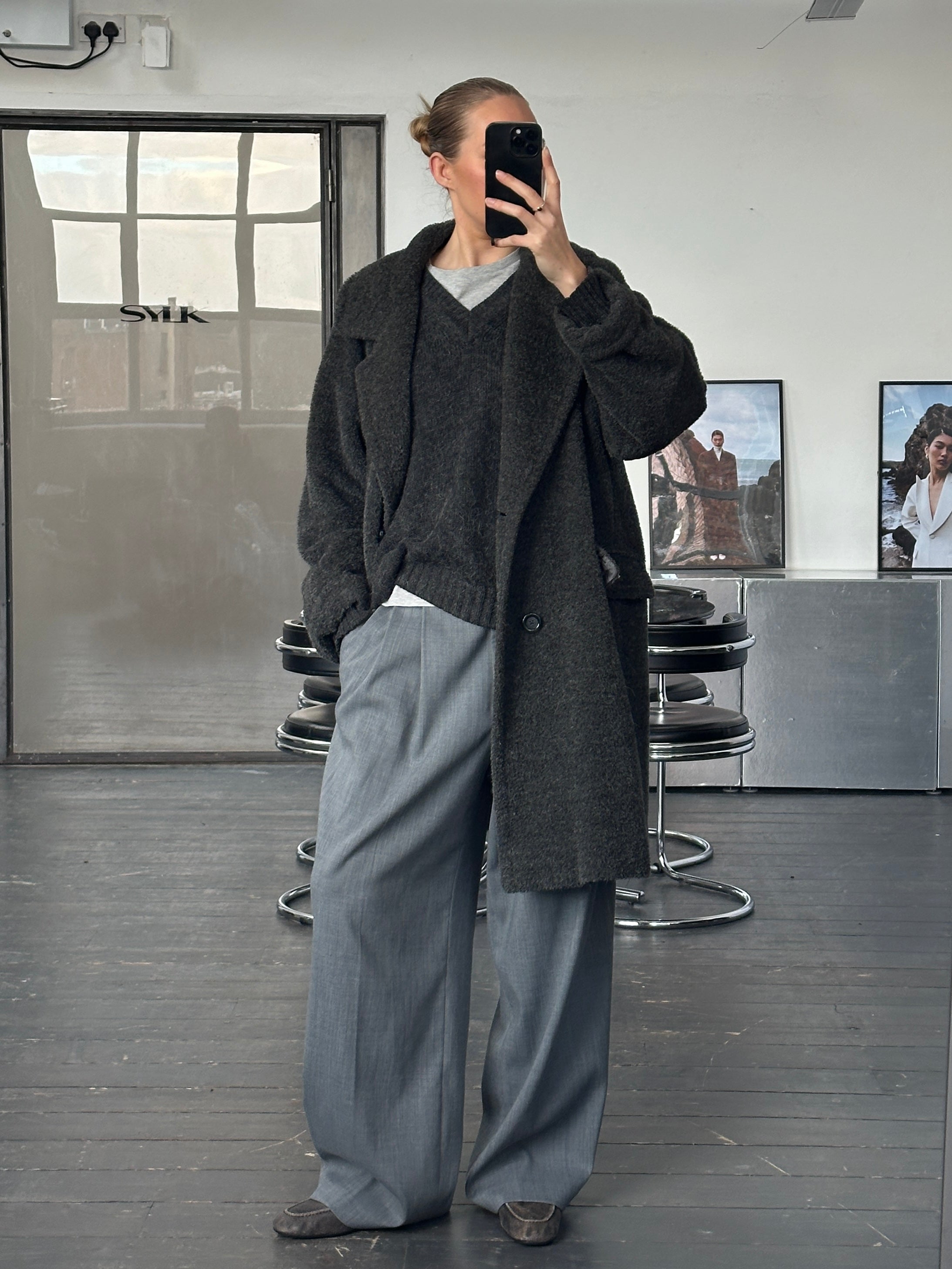 Max Mara 1990s alpaca wool double-breasted coat in XL, featuring classic tailored design and warm, soft fabric.