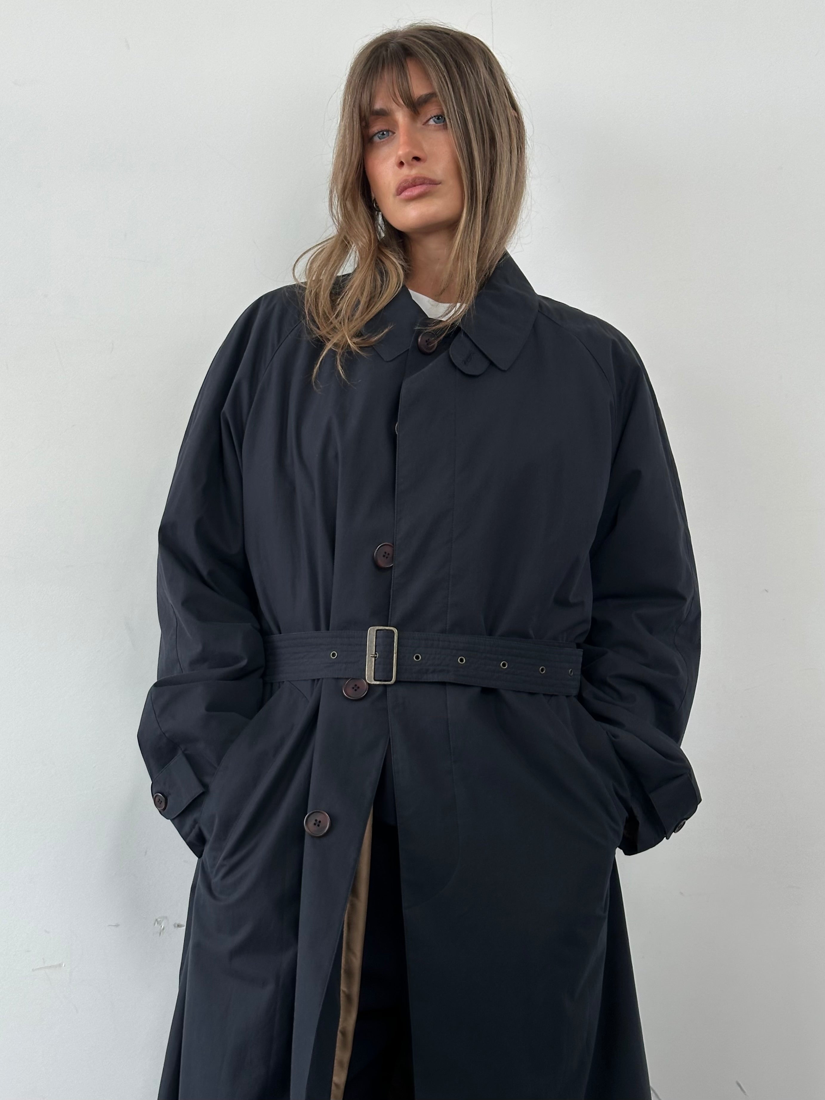 Giorgio Armani Le Collezioni cotton belted trench coat in XL, beige color, with classic collar and button details.
