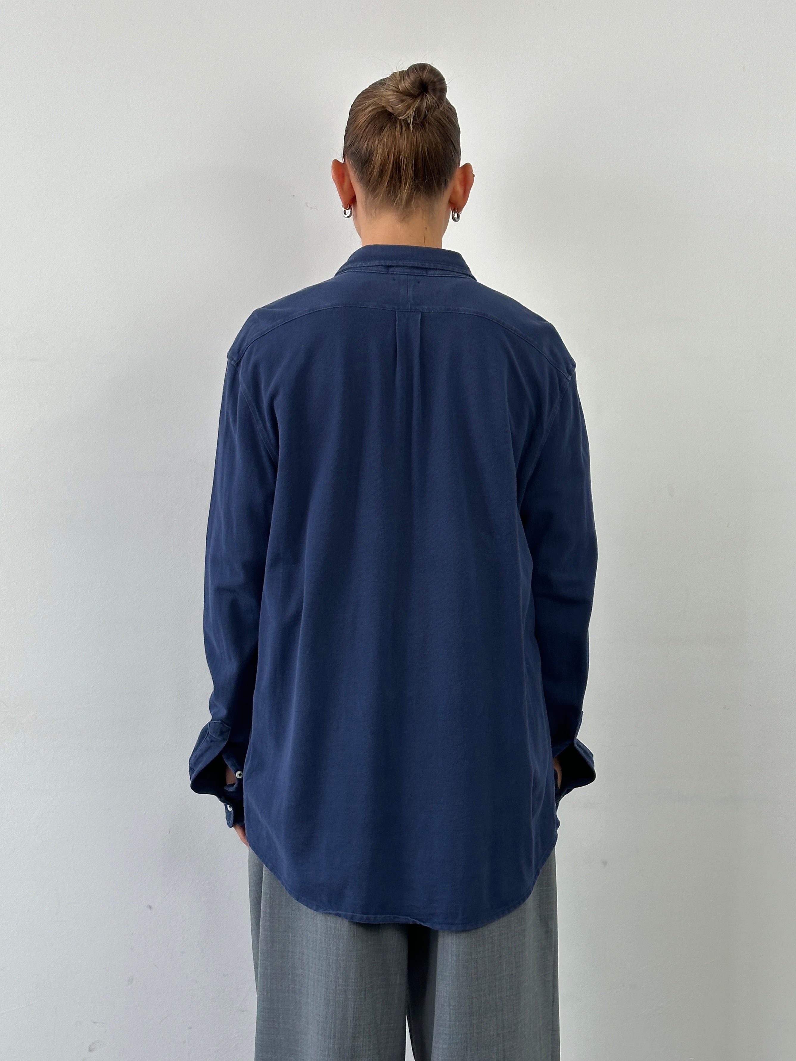Ralph Lauren Polo pure cotton logo shirt in XL, featuring a classic polo design with embroidered logo on the chest.