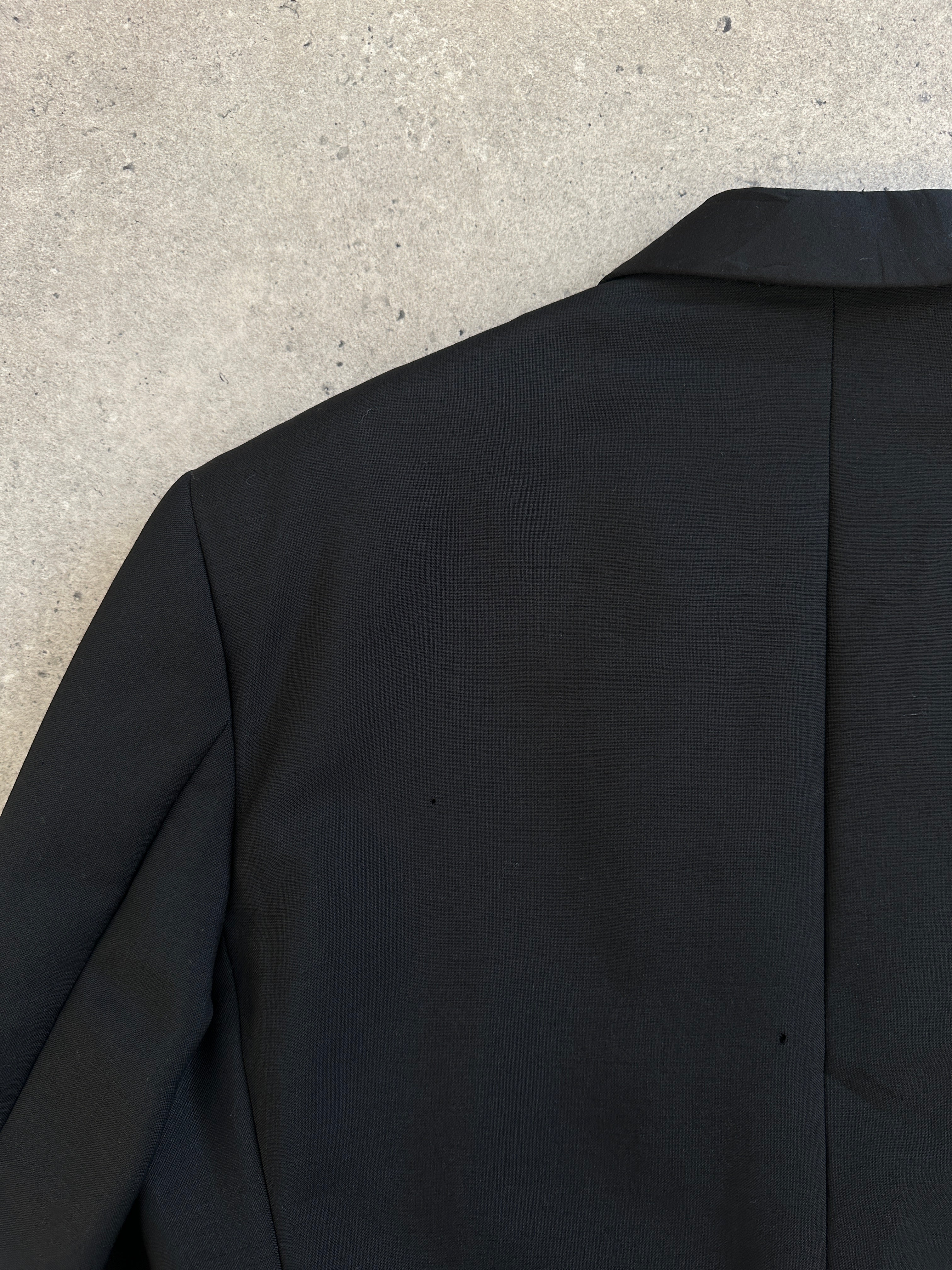 Christian Dior Monsieur 1980s wool mohair tuxedo blazer, size 38R/M, classic tailored men's jacket with refined details.