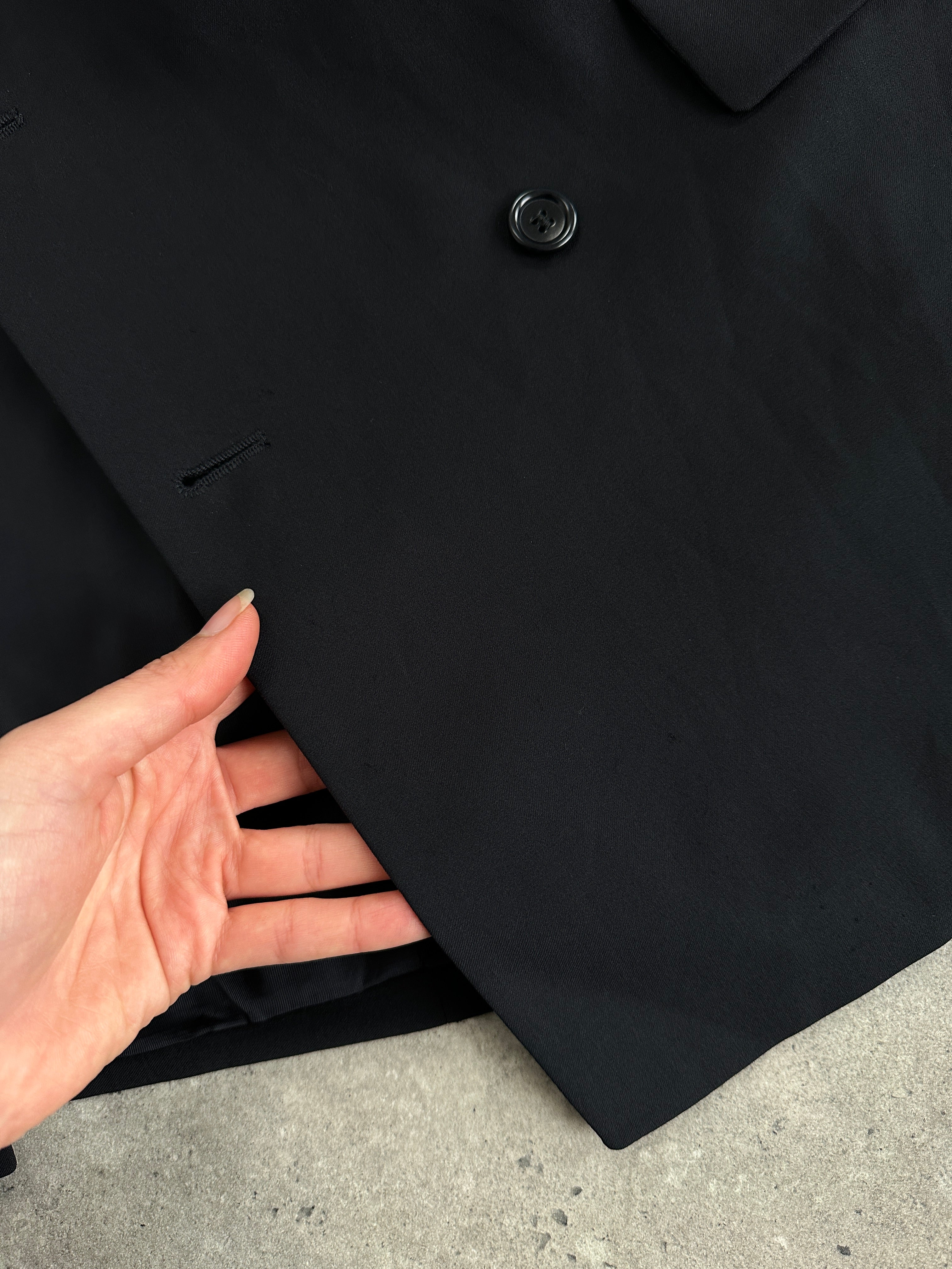 Hugo Boss x Loro Piana pure wool double-breasted blazer in size 40R/XL, navy blue with structured lapels and tailored fit.
