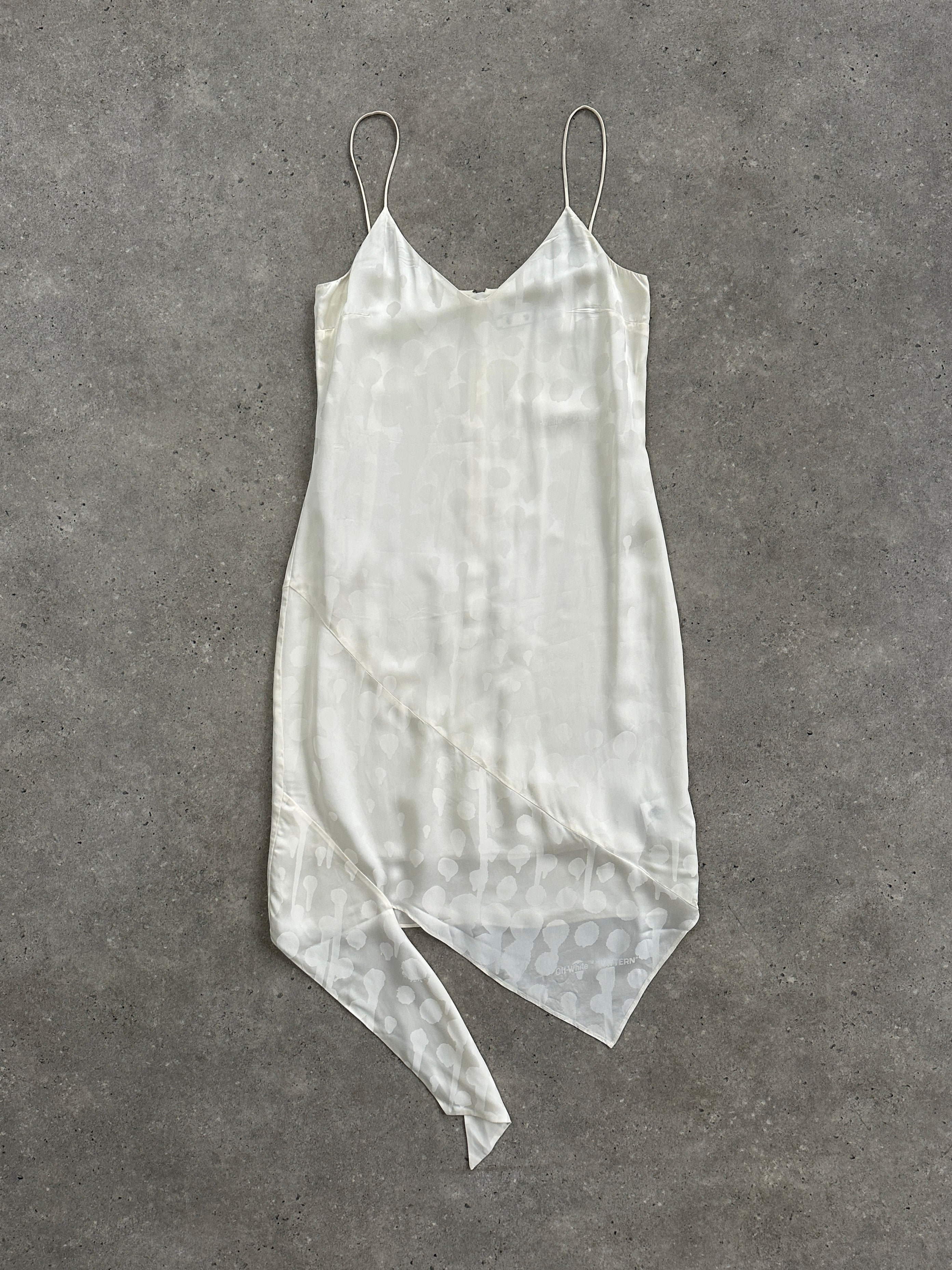 Off-White two-piece cami and shirt dress set in patterned fabric, casual and stylish, size S/M, displayed on a hanger.