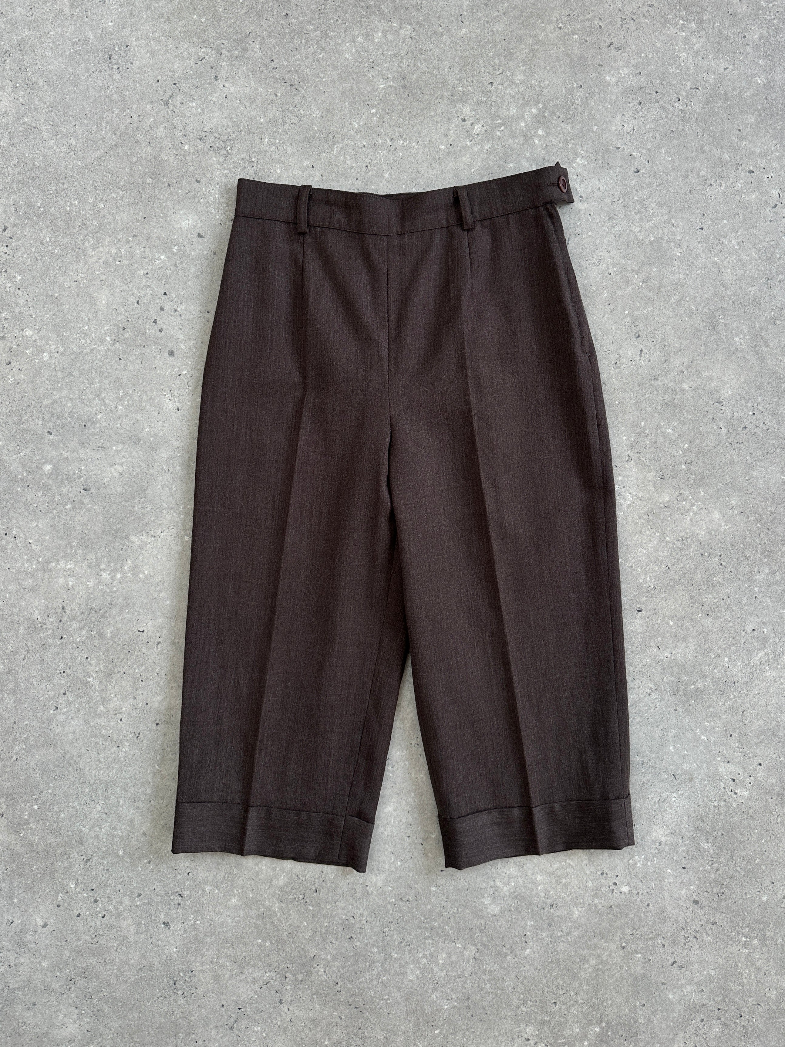 Marella 2000s high-waisted wool Bermuda shorts in tailored style, featuring a classic fit and W26 size.