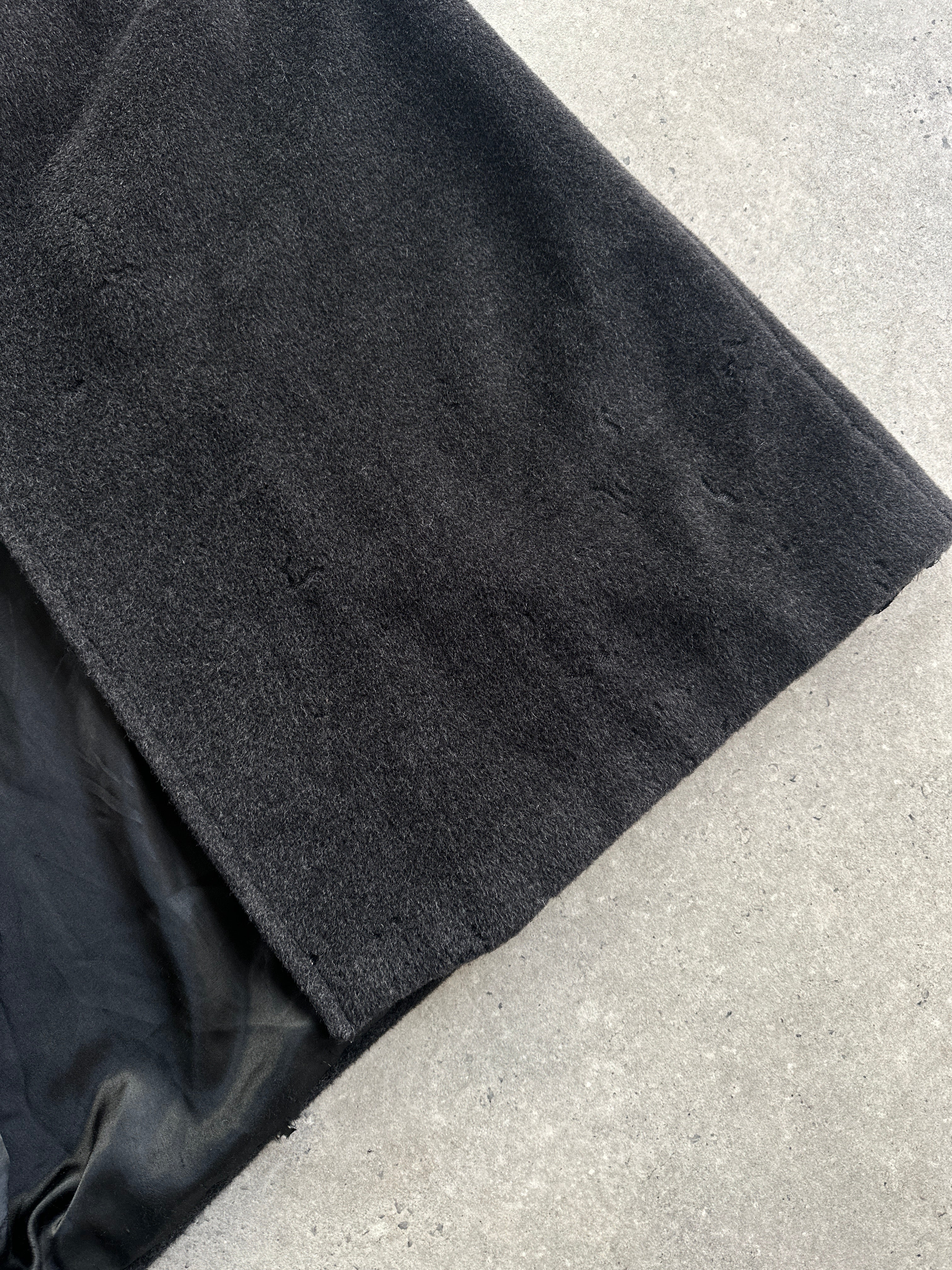 Marella wool cashmere double-breasted floor-length coat in XL, featuring a classic design and tailored fit.