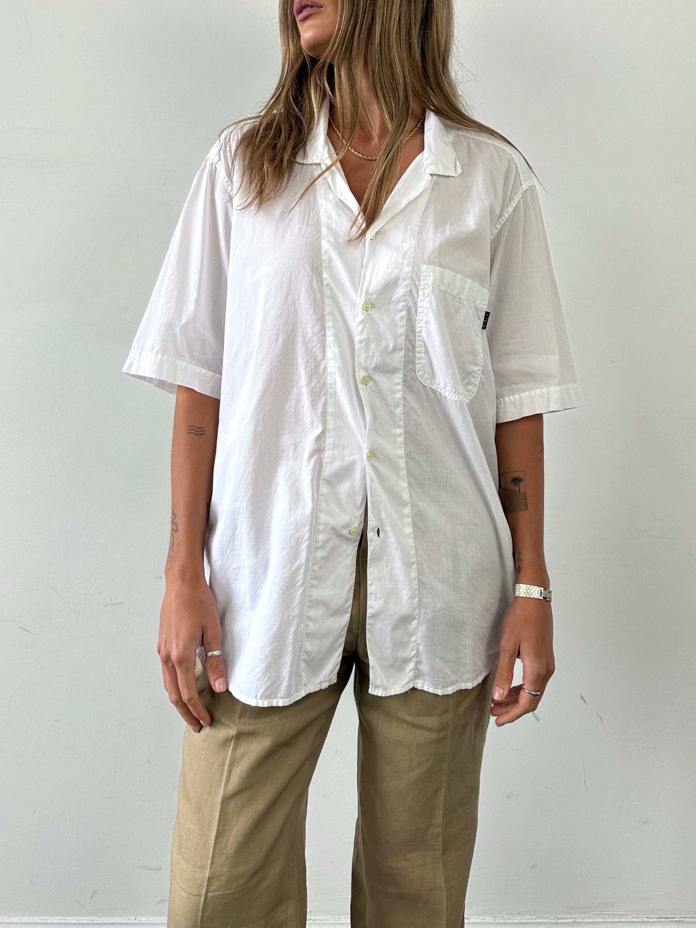 Valentino 90s cotton Cuban collar shirt in vibrant print, casual beachwear style, size large, displayed flat on a white background.