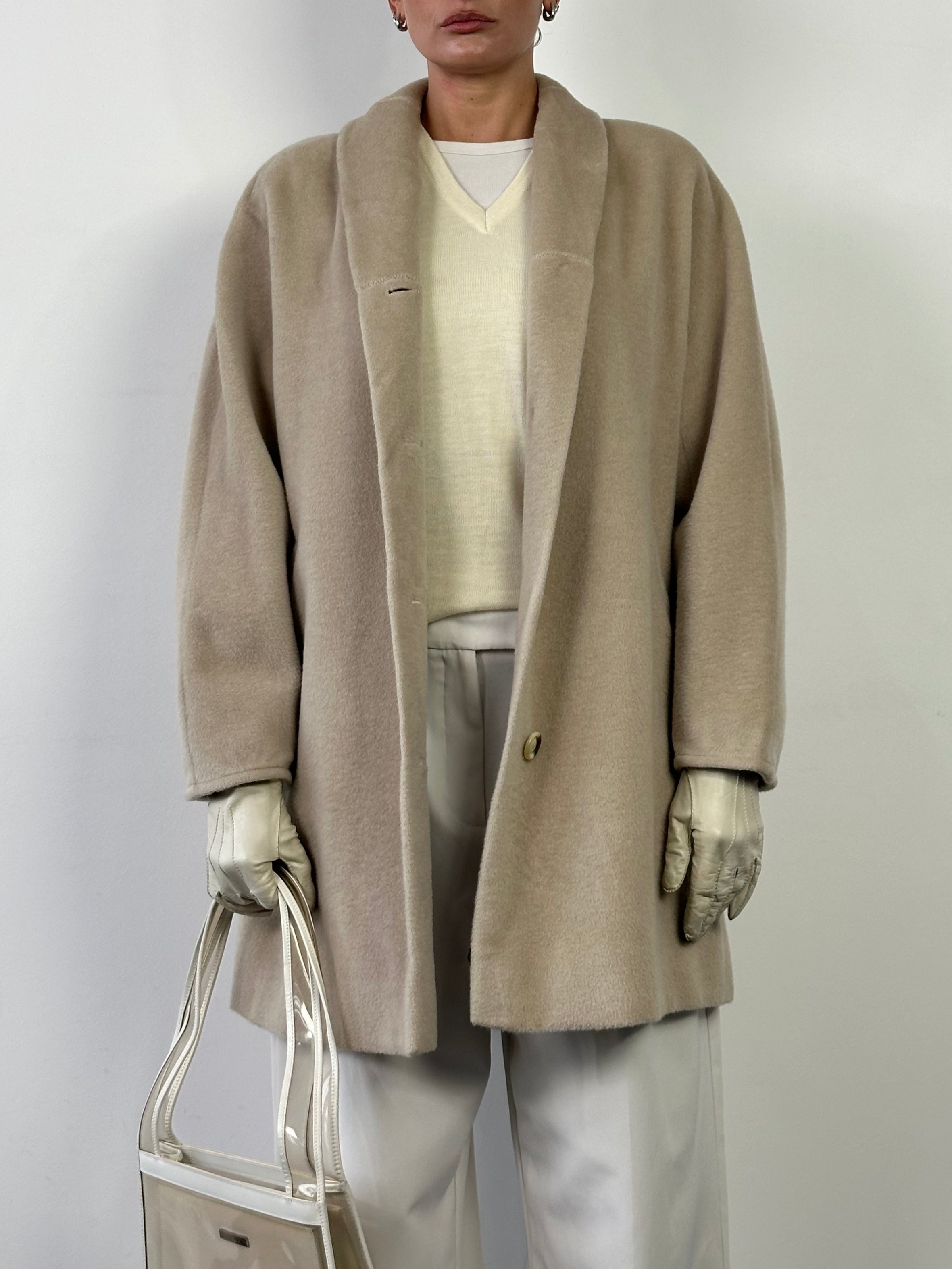 Max Mara brushed wool cashmere single-breasted coat in M/L, showing its tailored fit and soft, warm fabric.