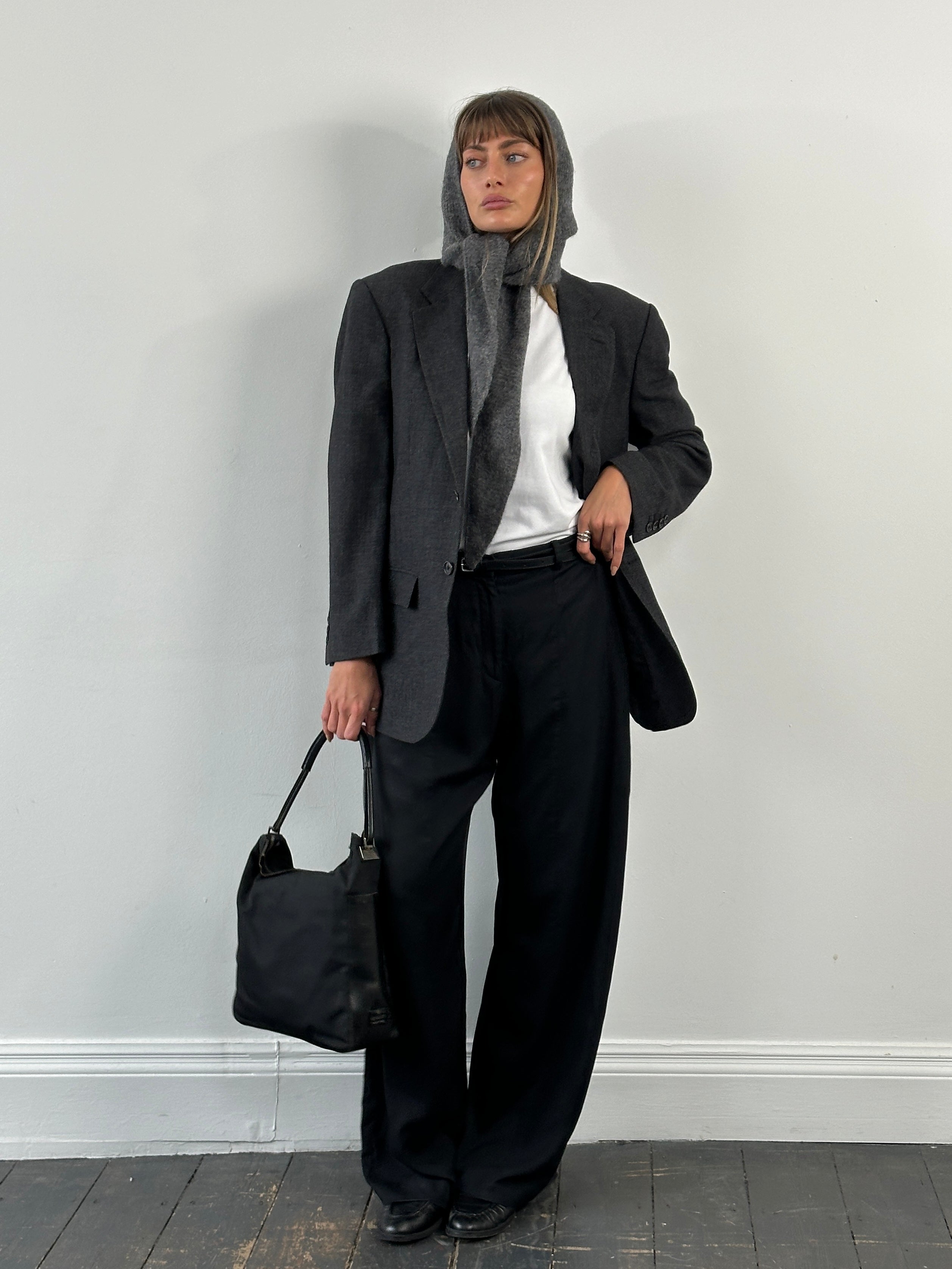 Loro Piana Ascari Parma 1990s pure wool single-breasted blazer in size 40R/L, shown on a hanger with neutral background.