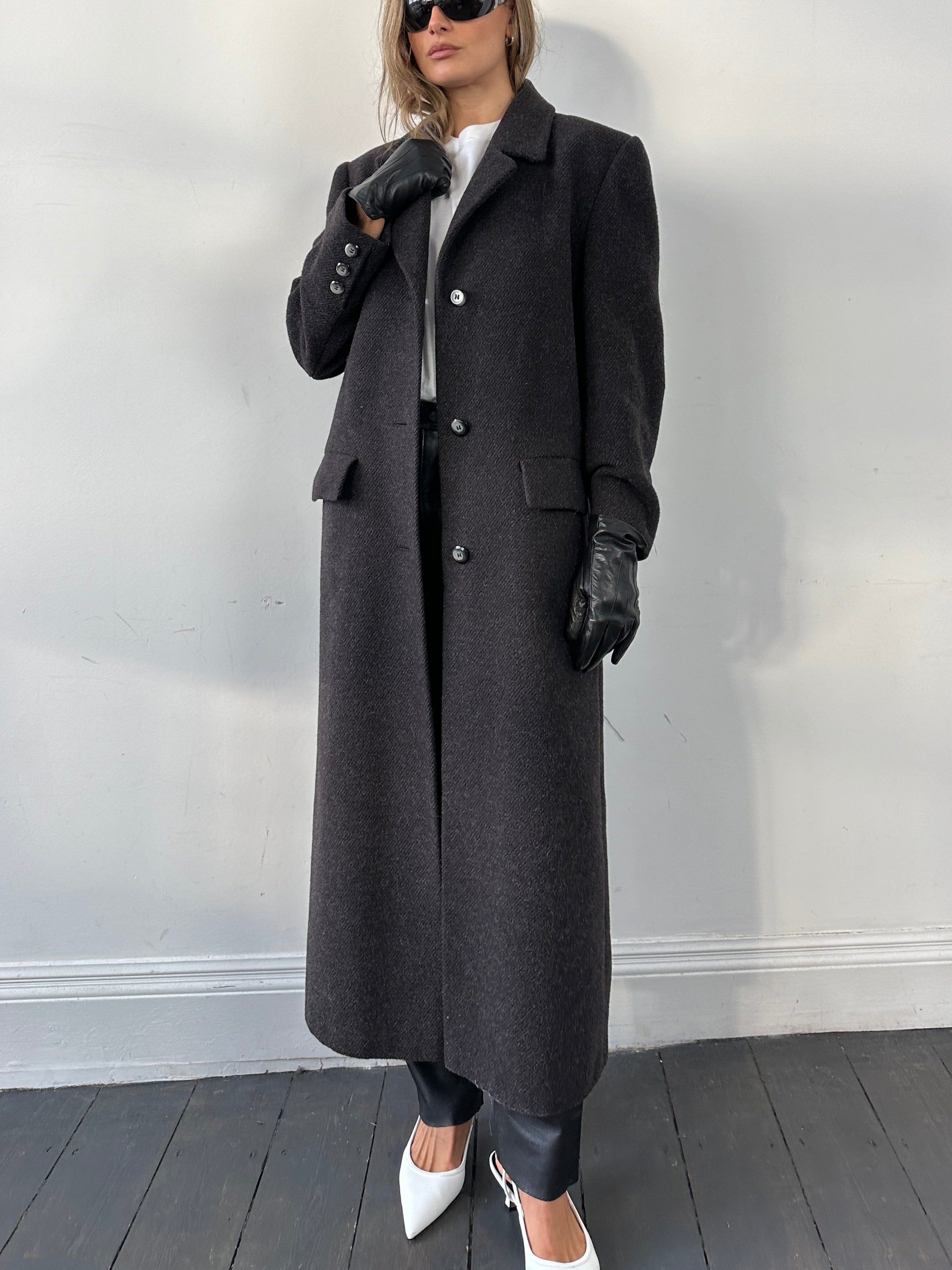 St Michael wool alpaca mohair floor length coat in size M/L, beige with tailored fit and long sleeves.