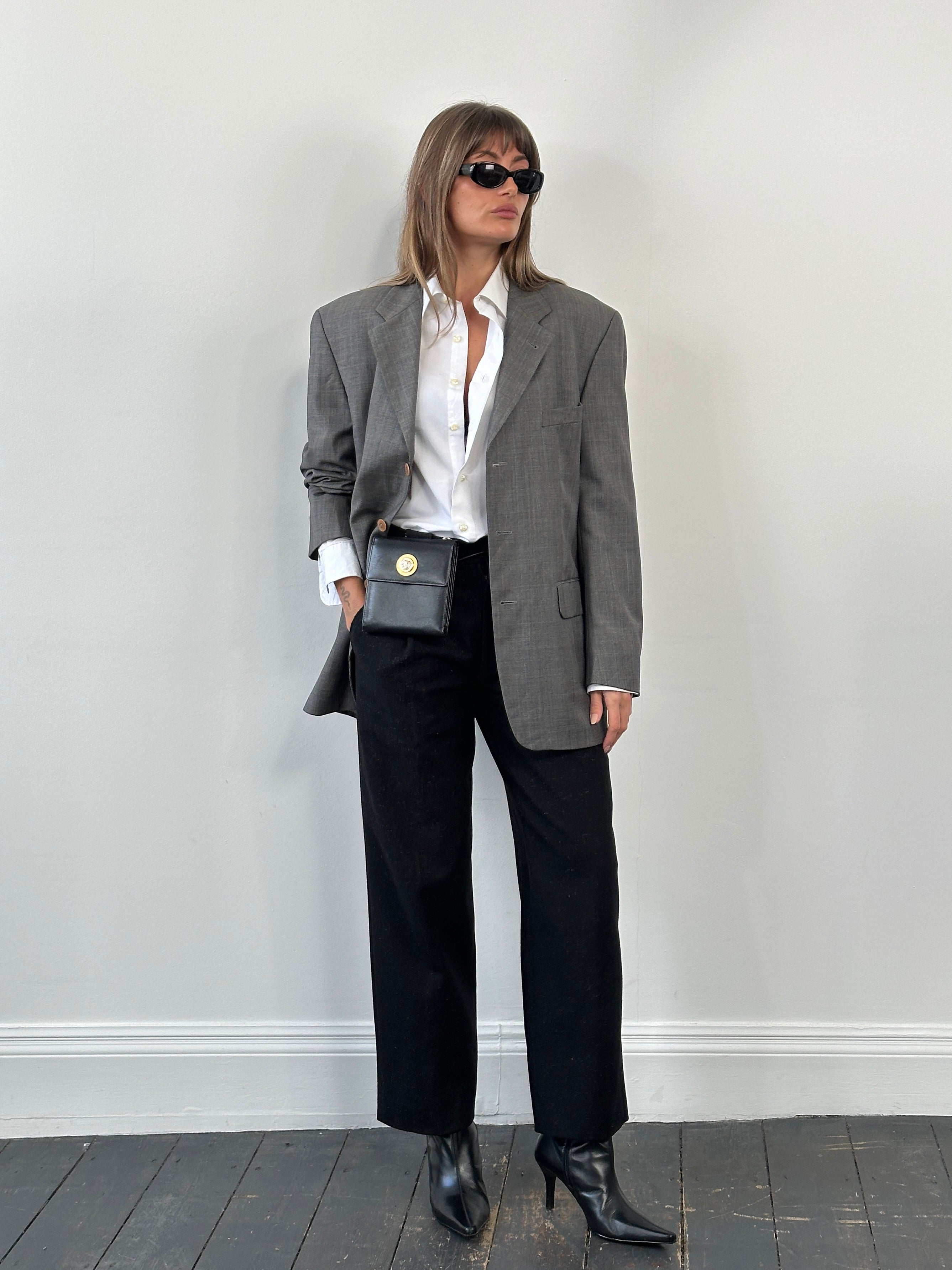 Yves Saint Laurent Pour Homme 1990s pure wool single-breasted blazer, size 40R/L, in classic tailored style.