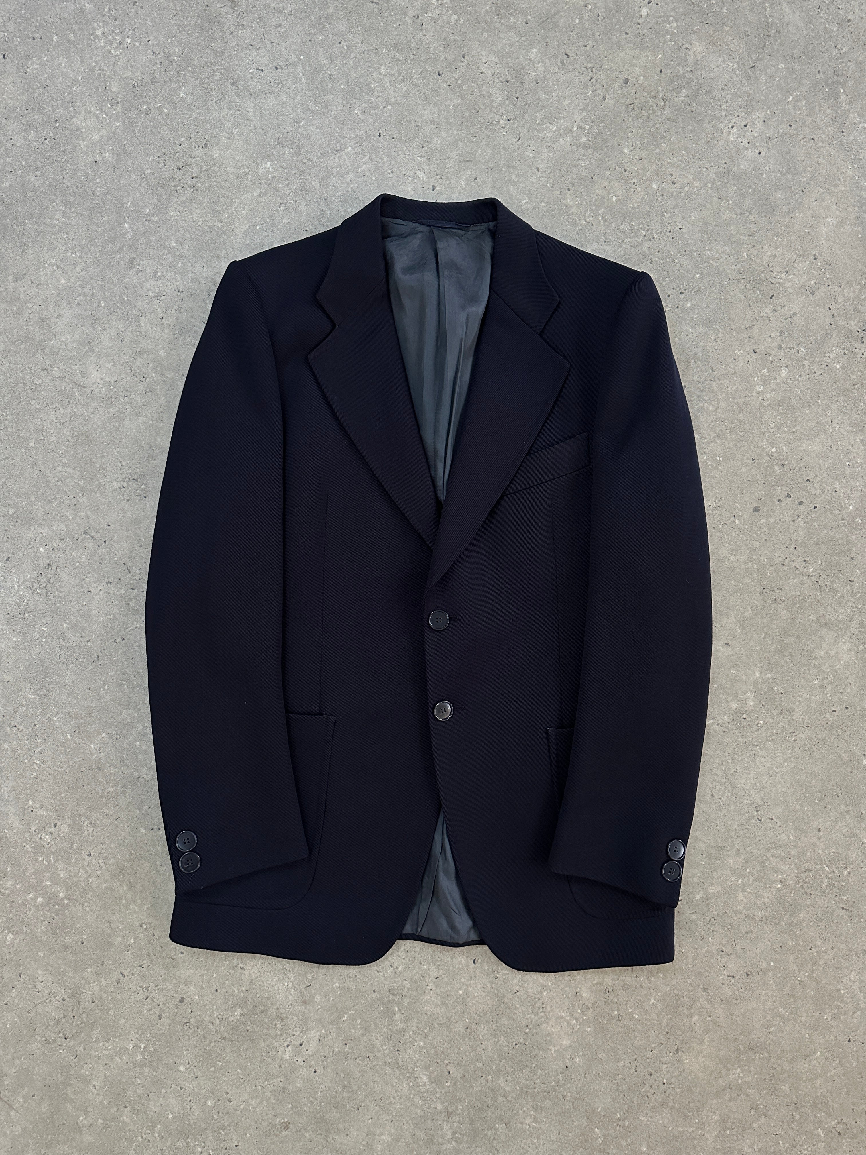 Vintage 90s Italian pure wool single-breasted blazer, size 38R/M, classic tailored design, in neutral color.