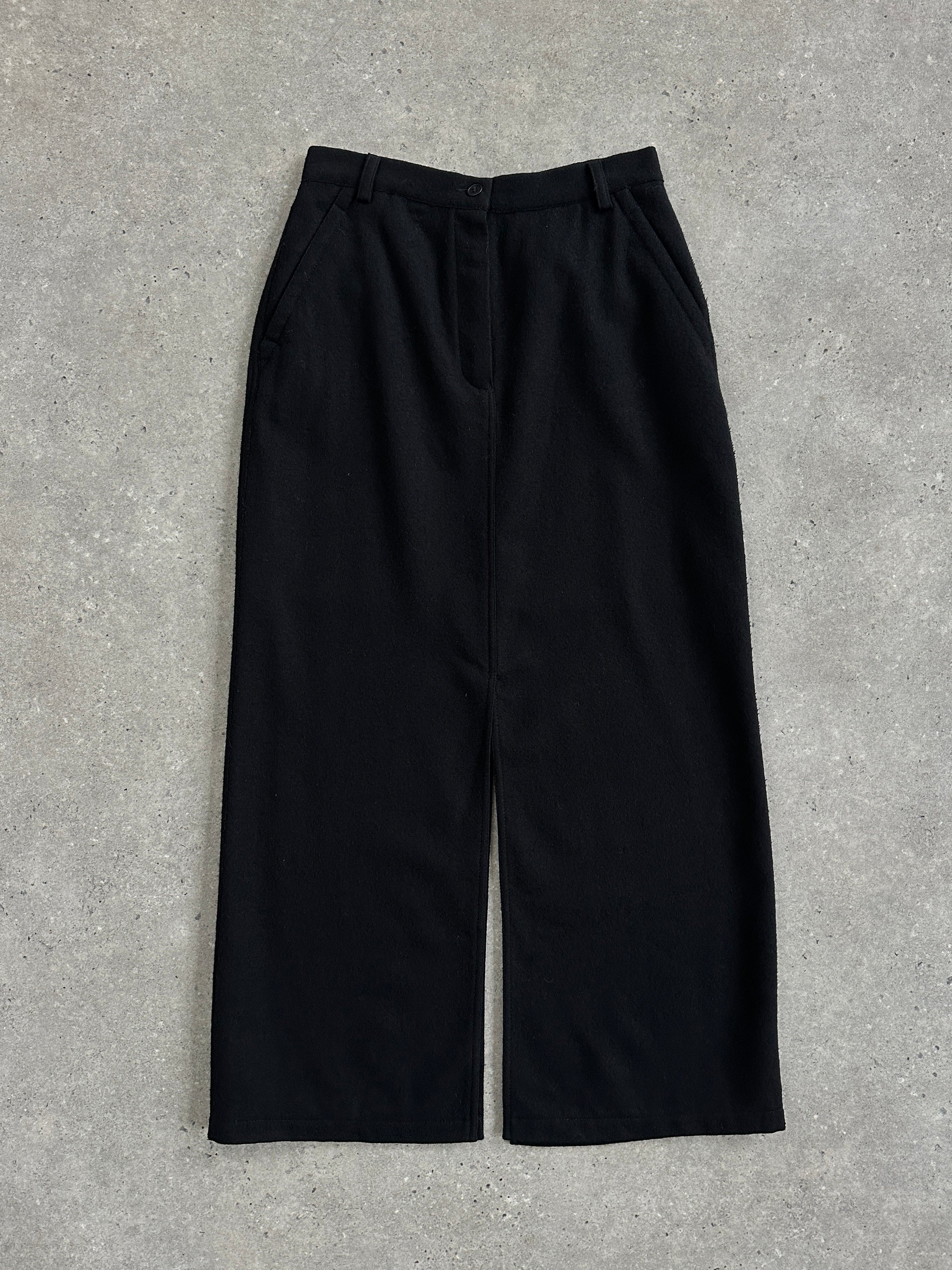 Belfe & Belfe 1990s pure wool maxi skirt in W26, showcasing a long, elegant wool skirt with a classic design.