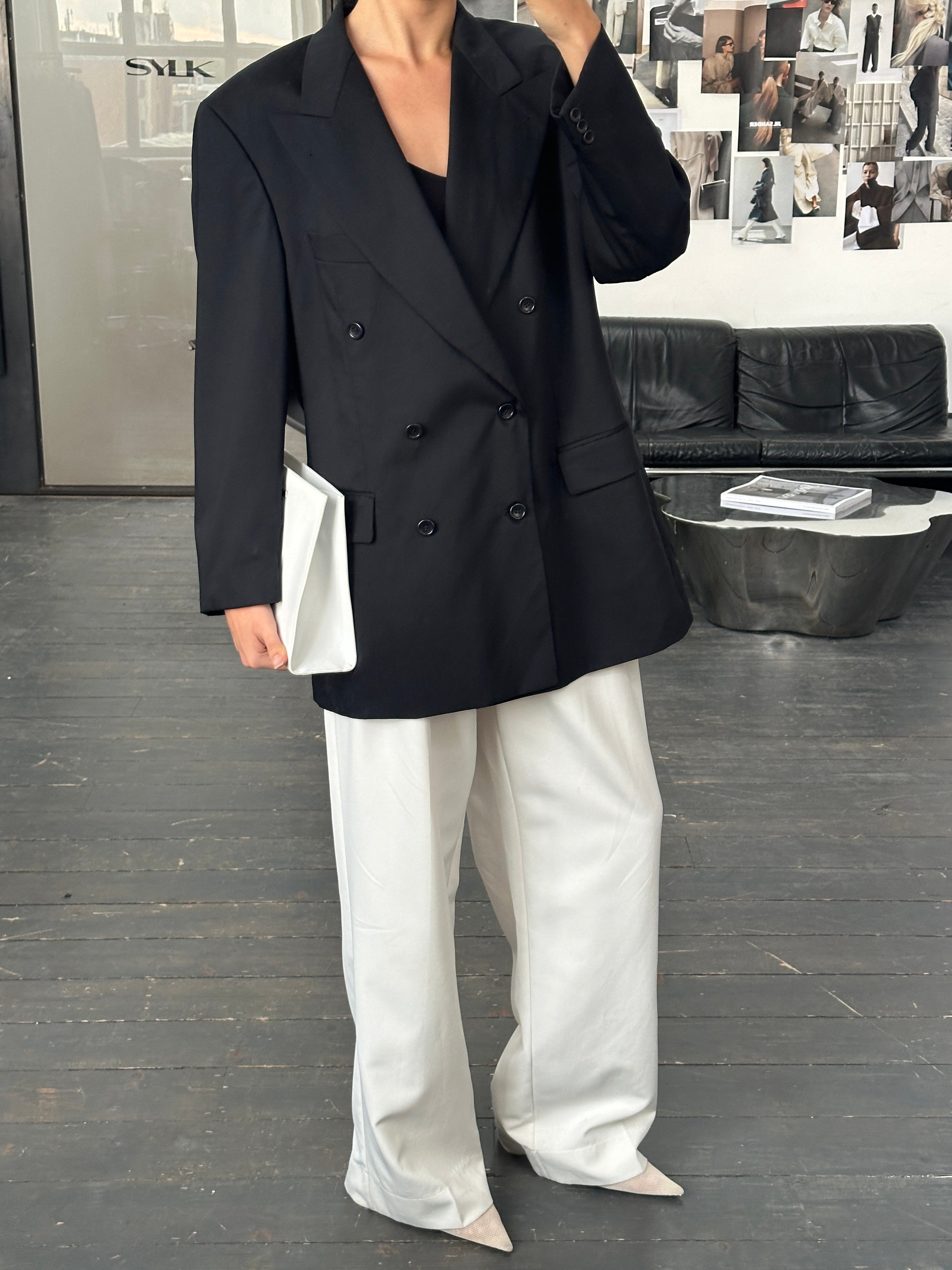 Hugo Boss x Loro Piana double-breasted wool blazer in size 40R/XL, tailored fit, in classic navy with notch lapels.
