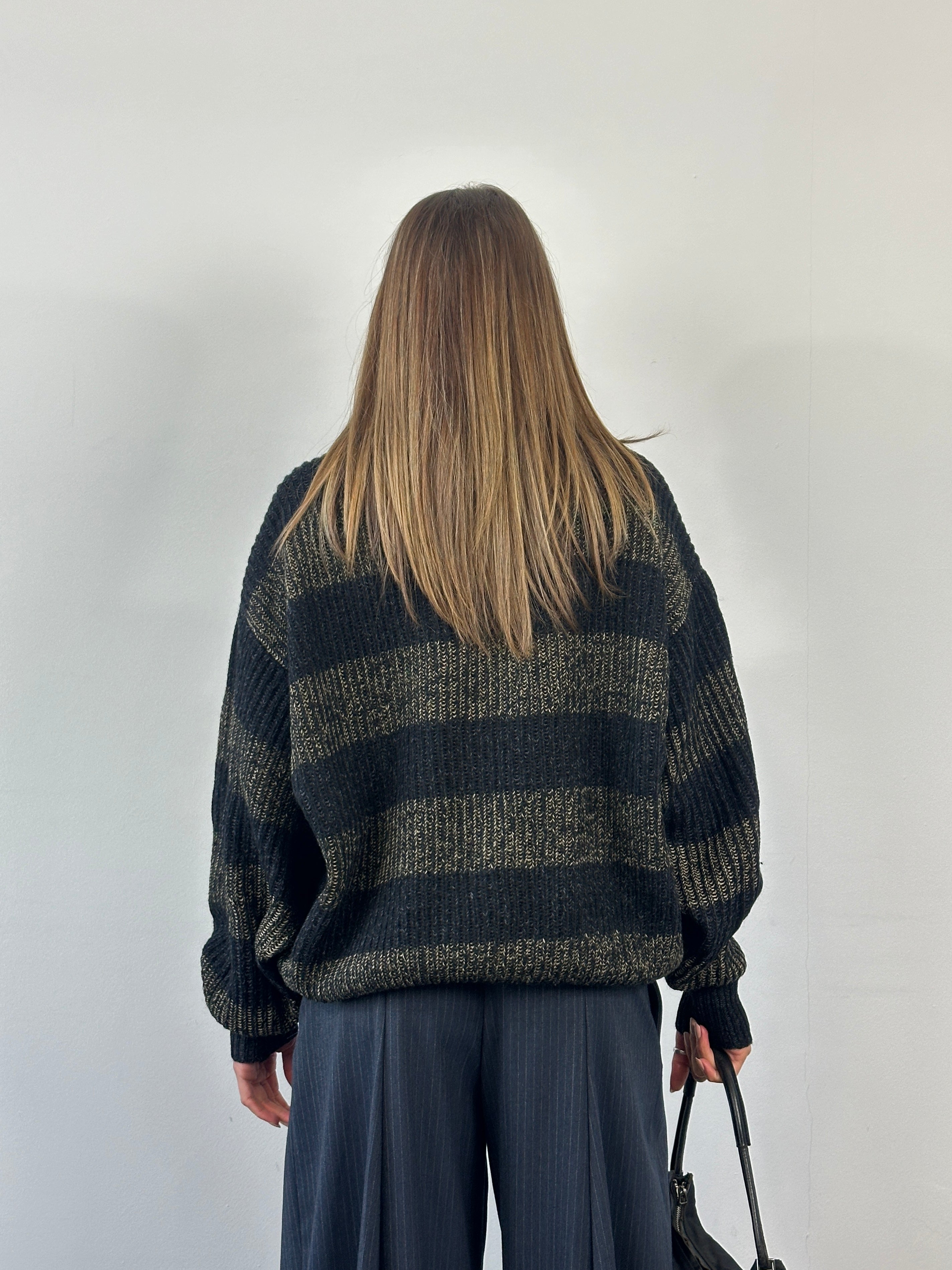 Vintage Italian 1990s wool and alpaca striped knitted jumper in XL/XXL, featuring cozy textured fabric and bold stripe pattern.
