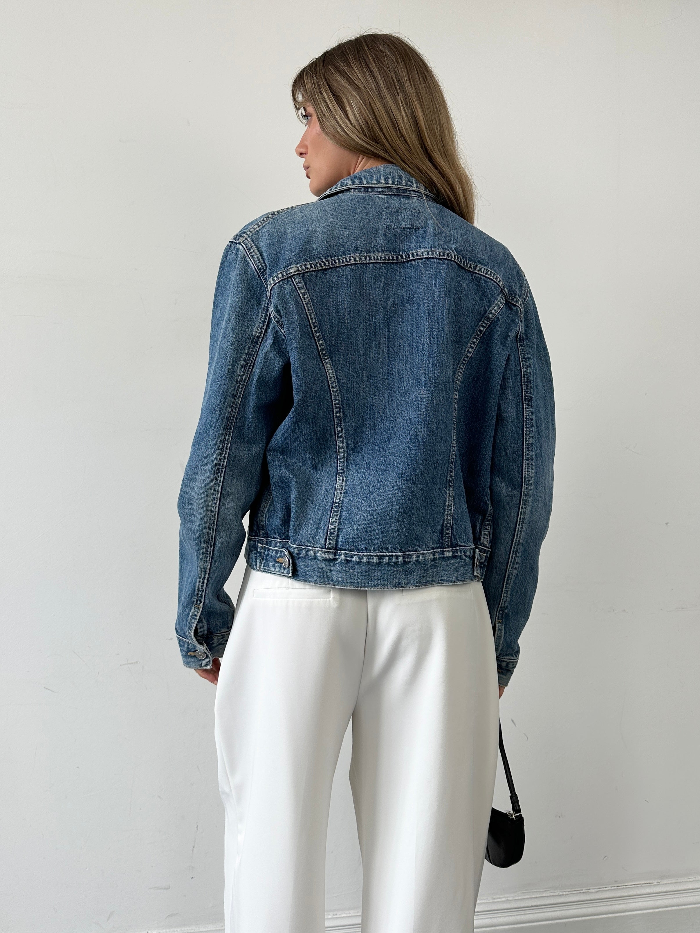 Vintage pure cotton denim jacket, size M, classic blue denim with button front and collar, casual style.